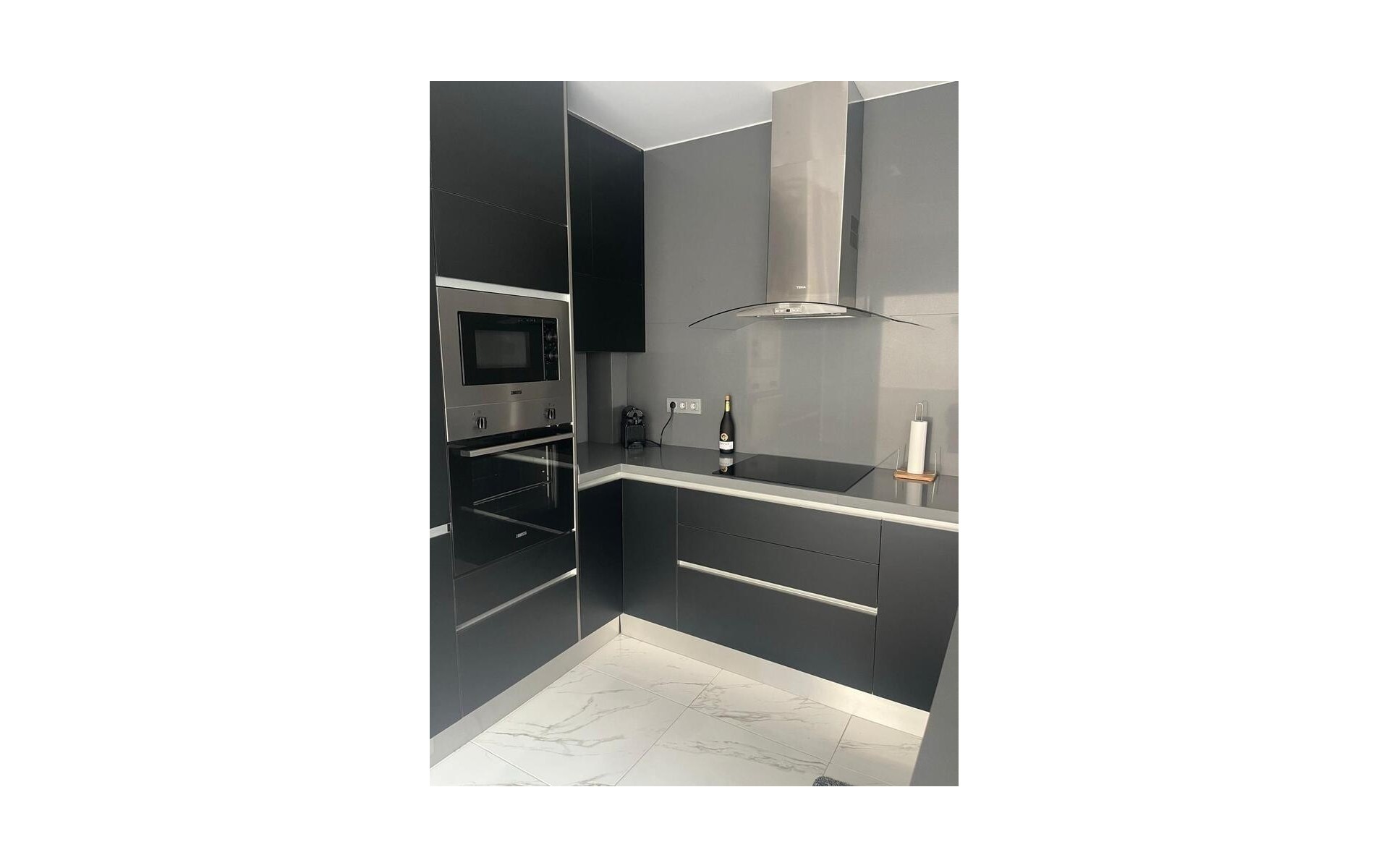 Resale - Villa - Villamartin