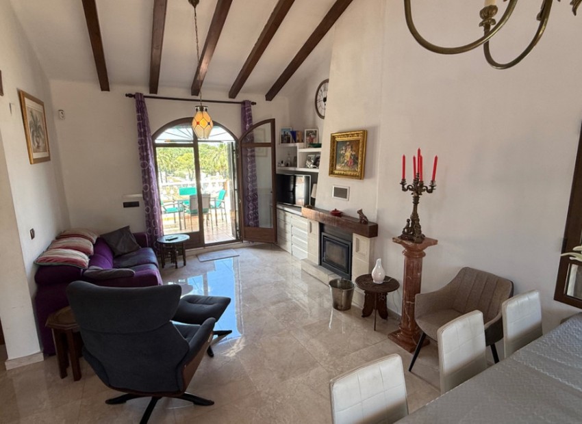 Resale - Villa - Villamartin