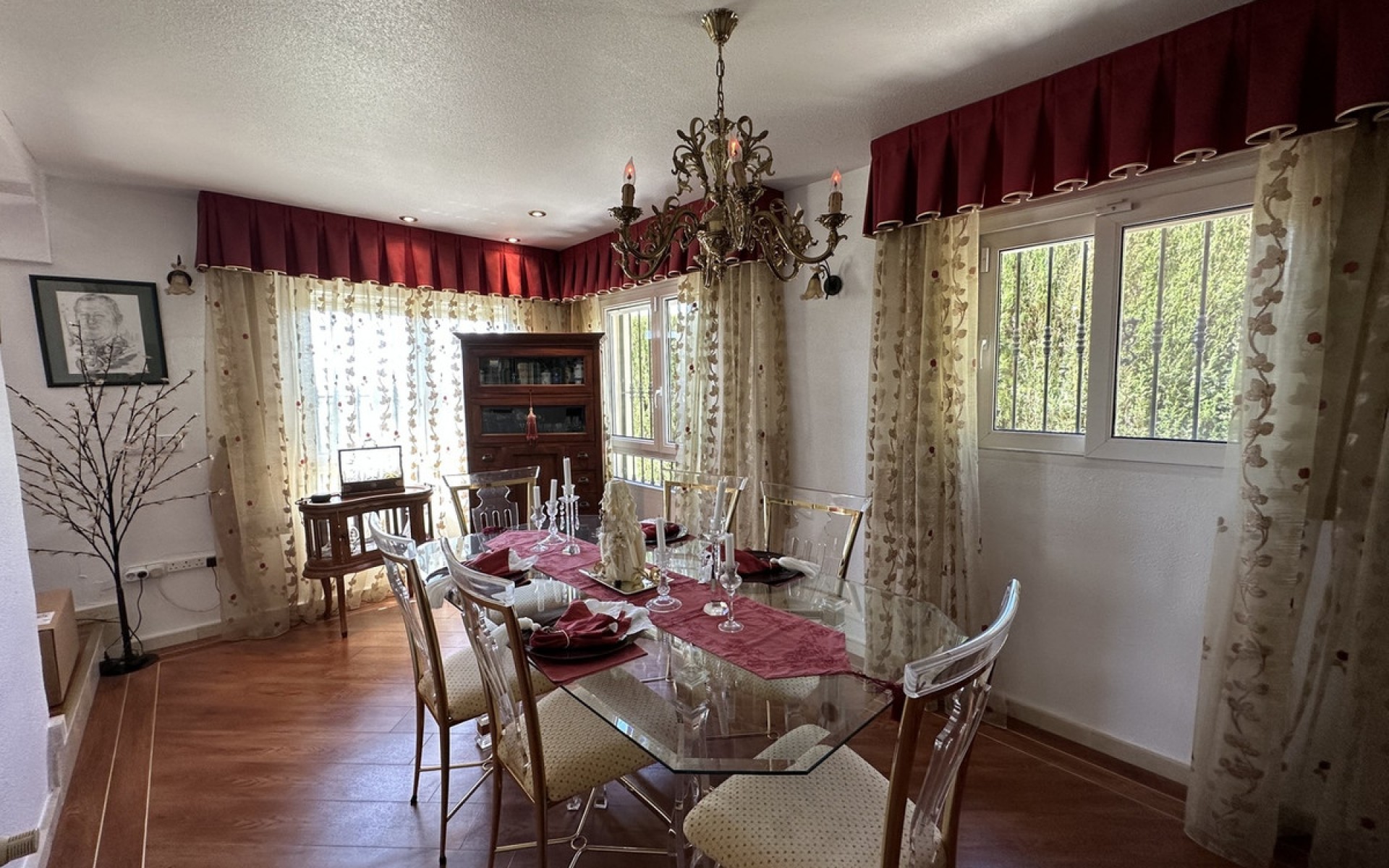 Resale - Villa - Villamartin