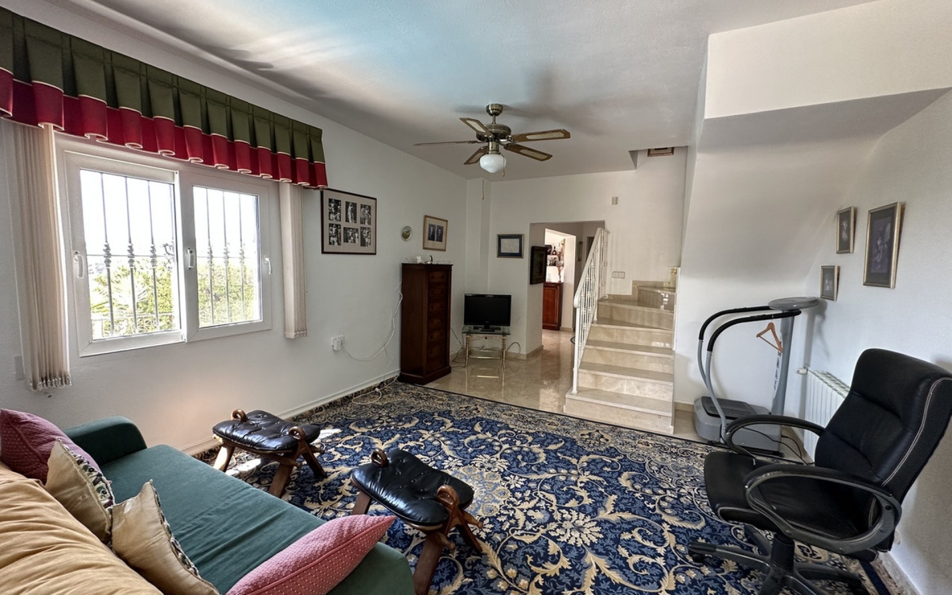 Resale - Villa - Villamartin