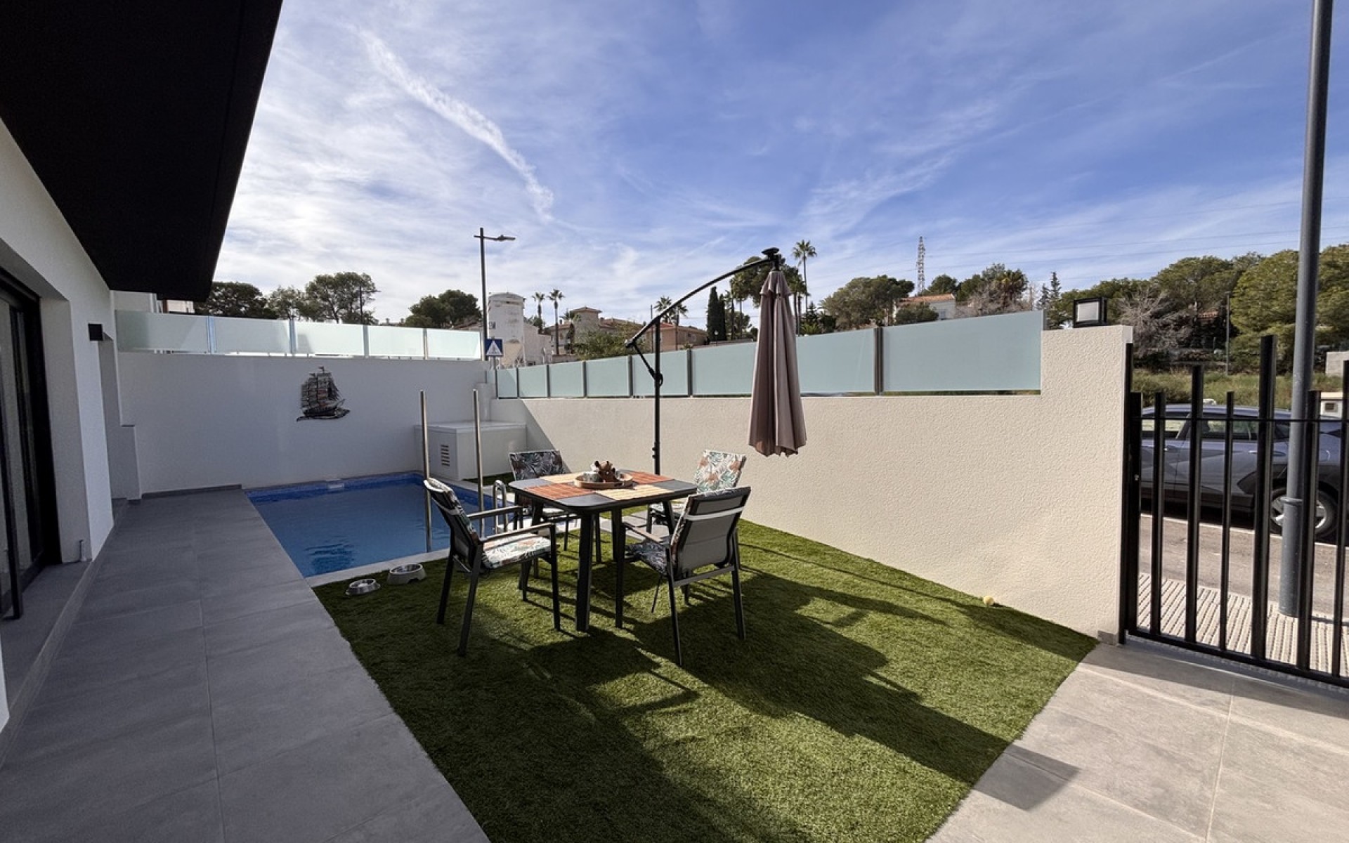 Resale - Villa - Villamartin