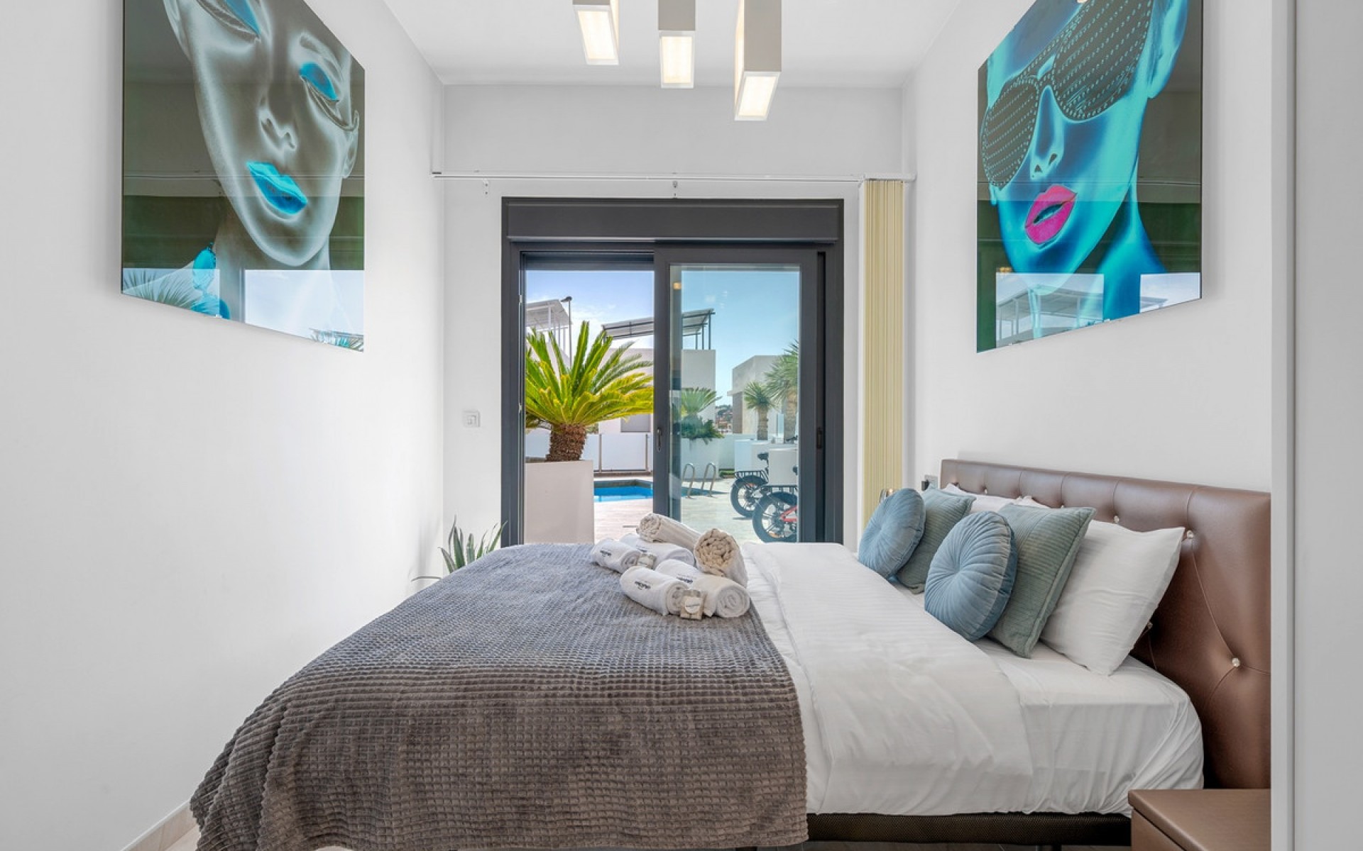 Resale - Villa - Villamartin