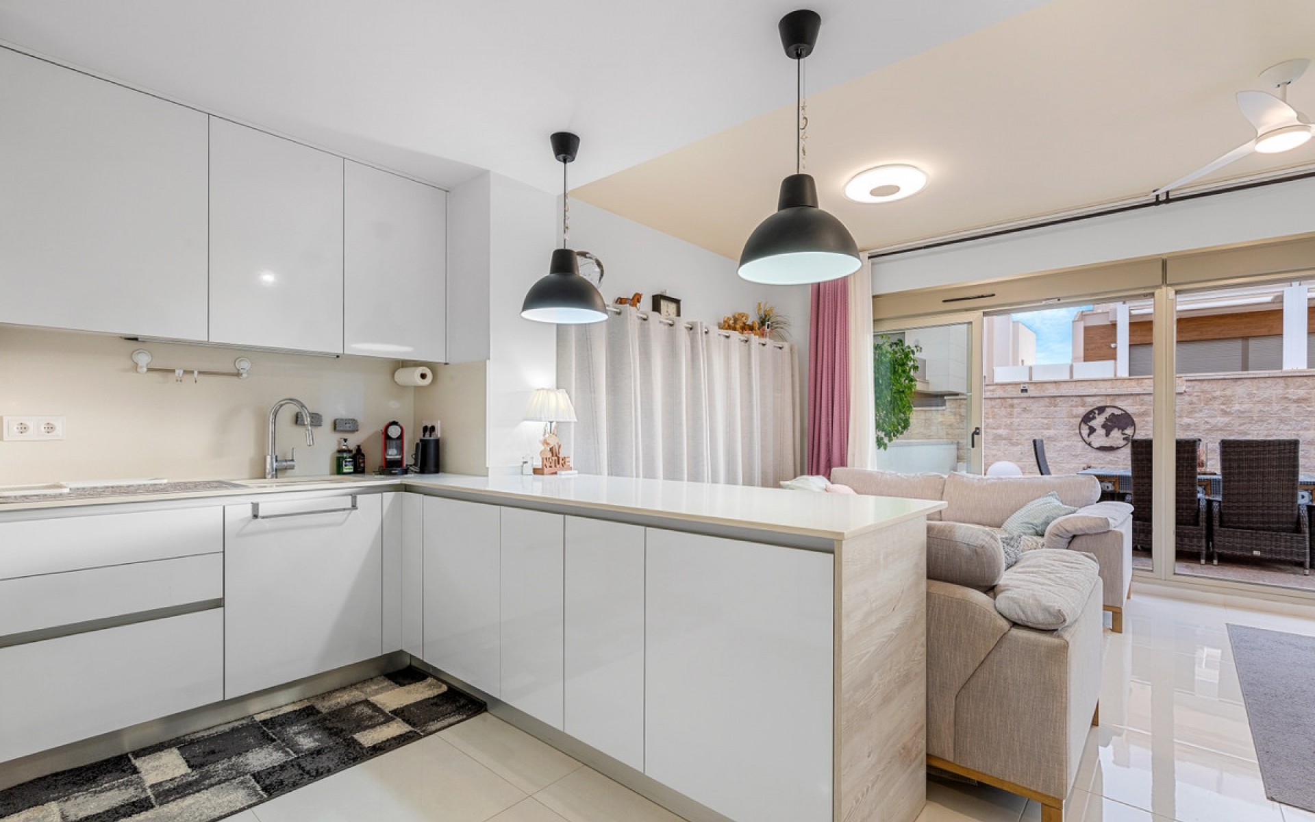 Resale - Villa - Villamartin