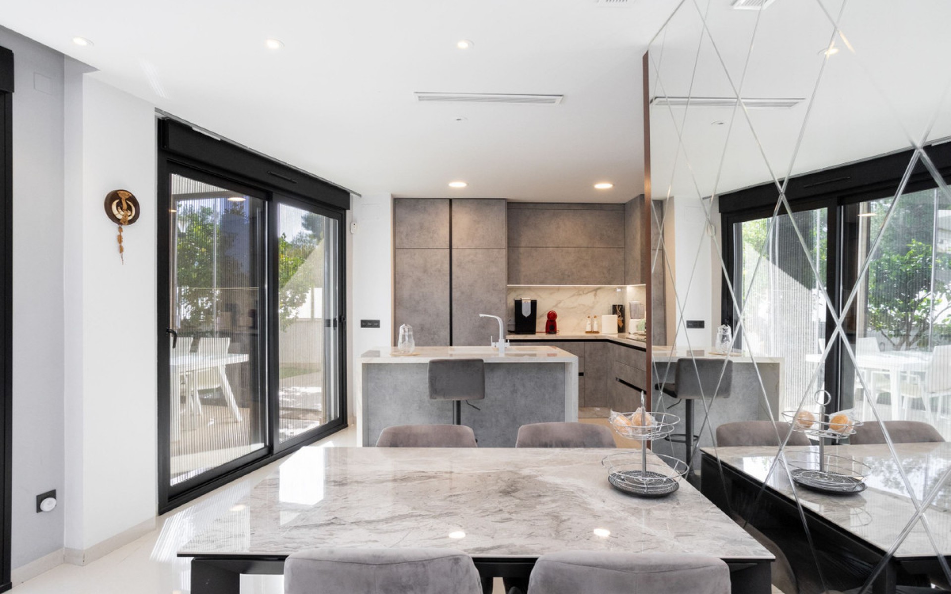 Resale - Villa - Villamartin