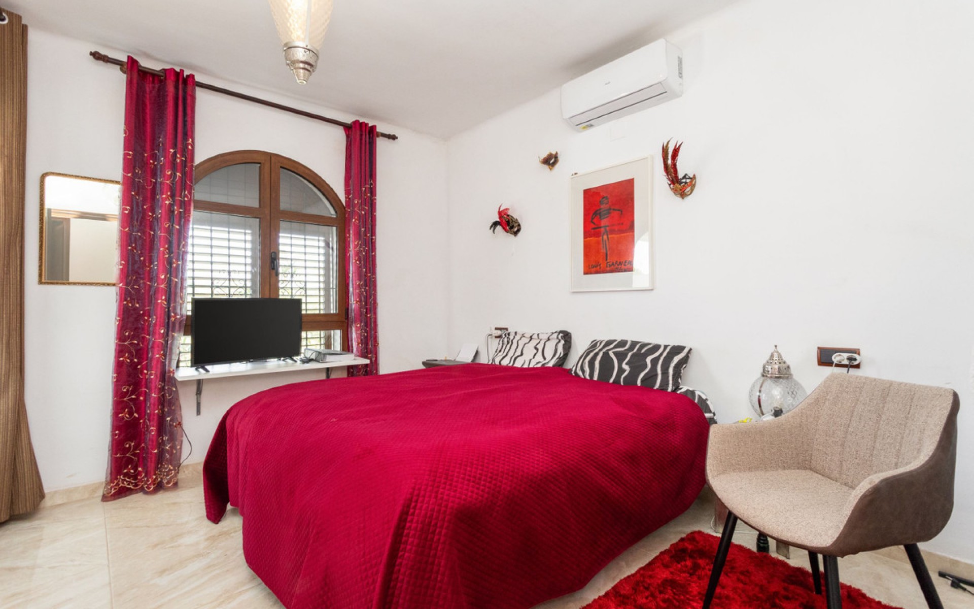 Resale - Villa - Villamartin