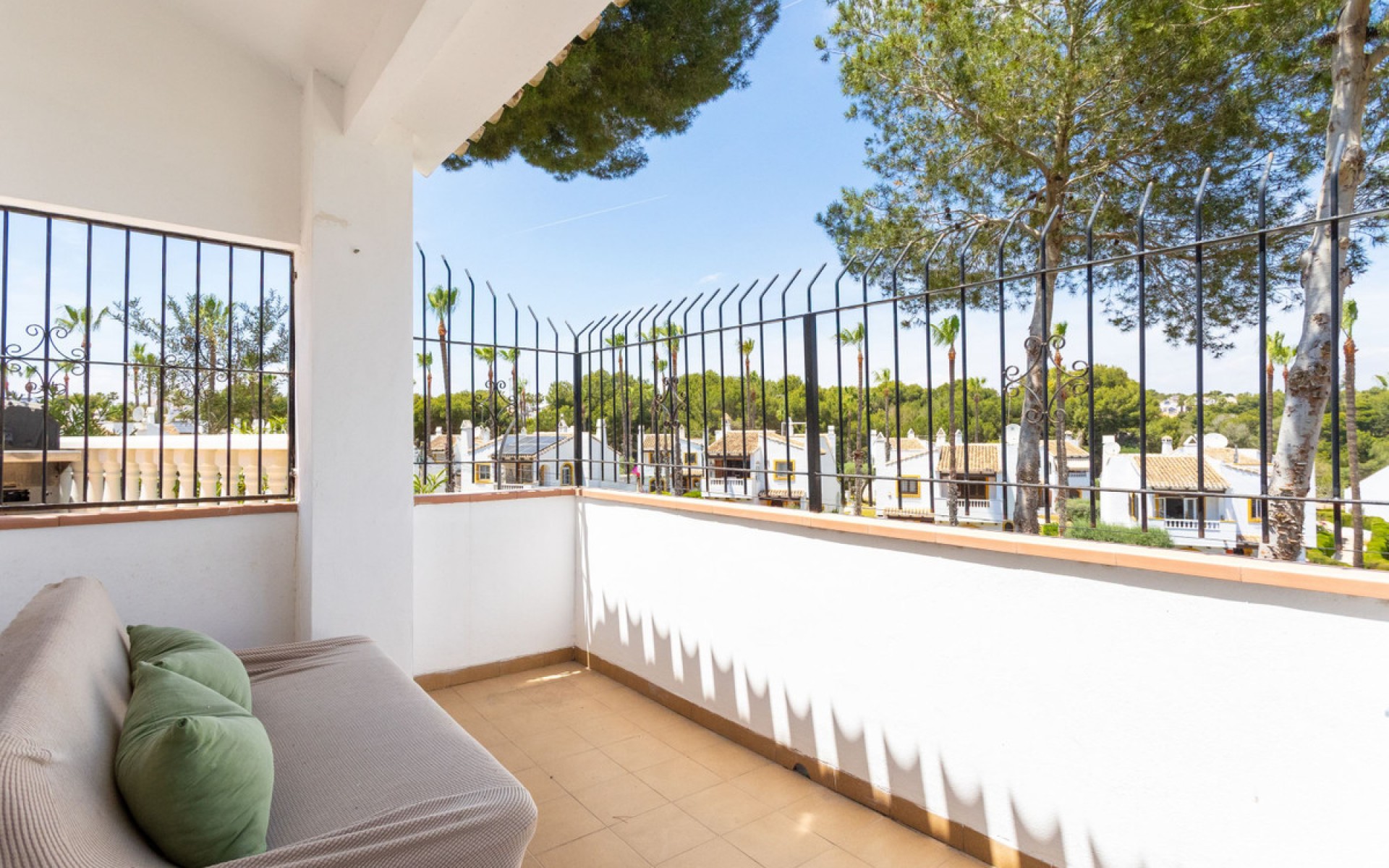 Resale - Villa - Villamartin