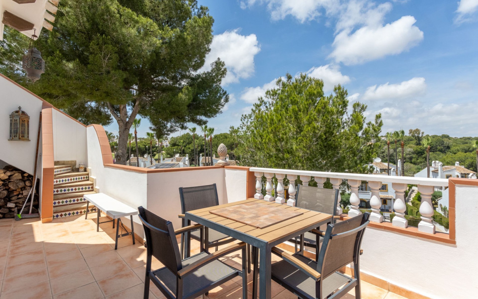 Resale - Villa - Villamartin