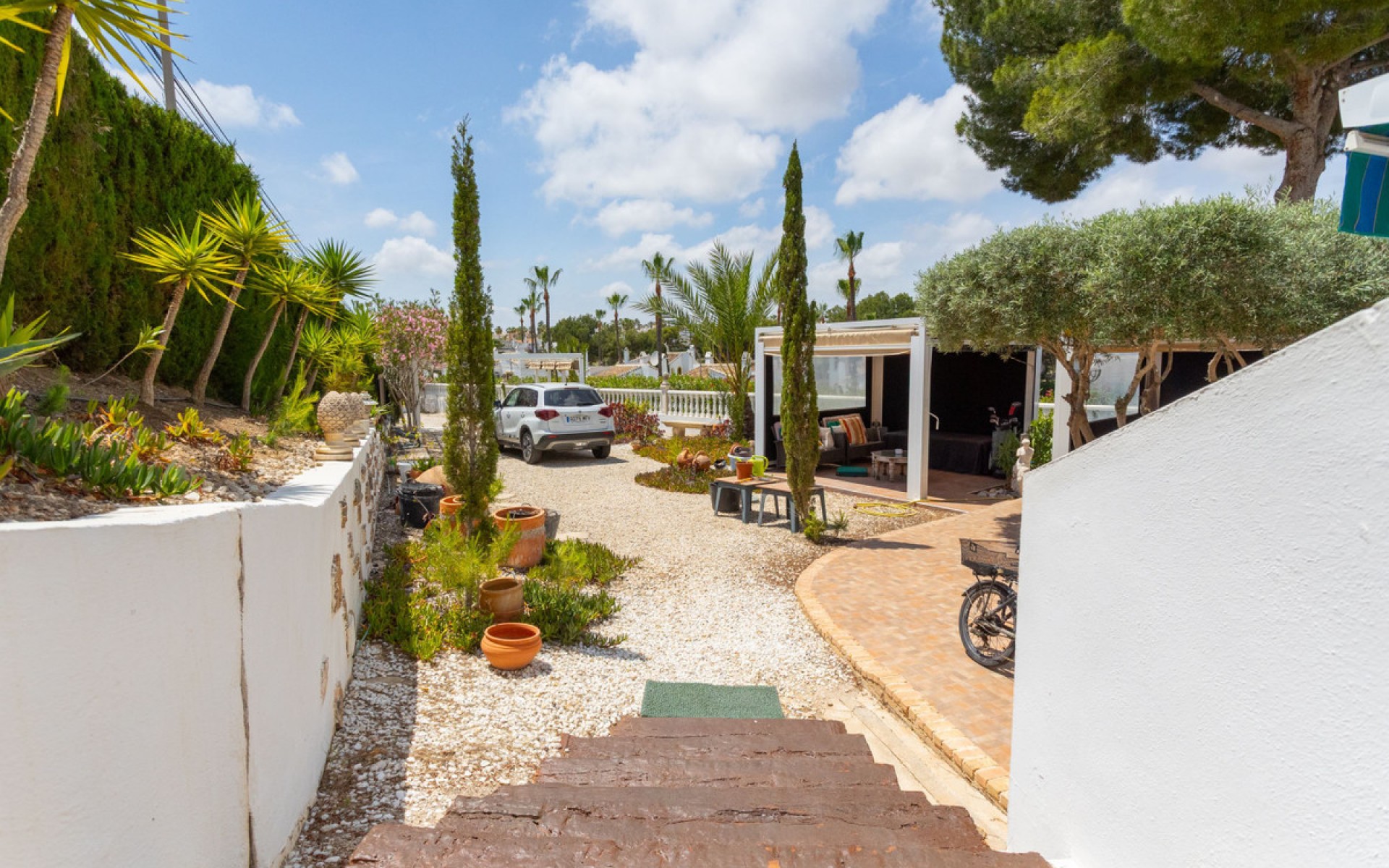 Resale - Villa - Villamartin