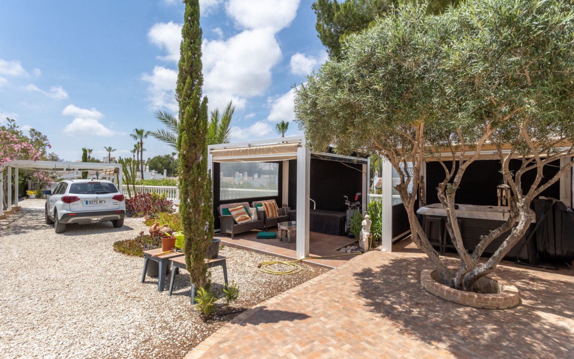 Resale - Villa - Villamartin