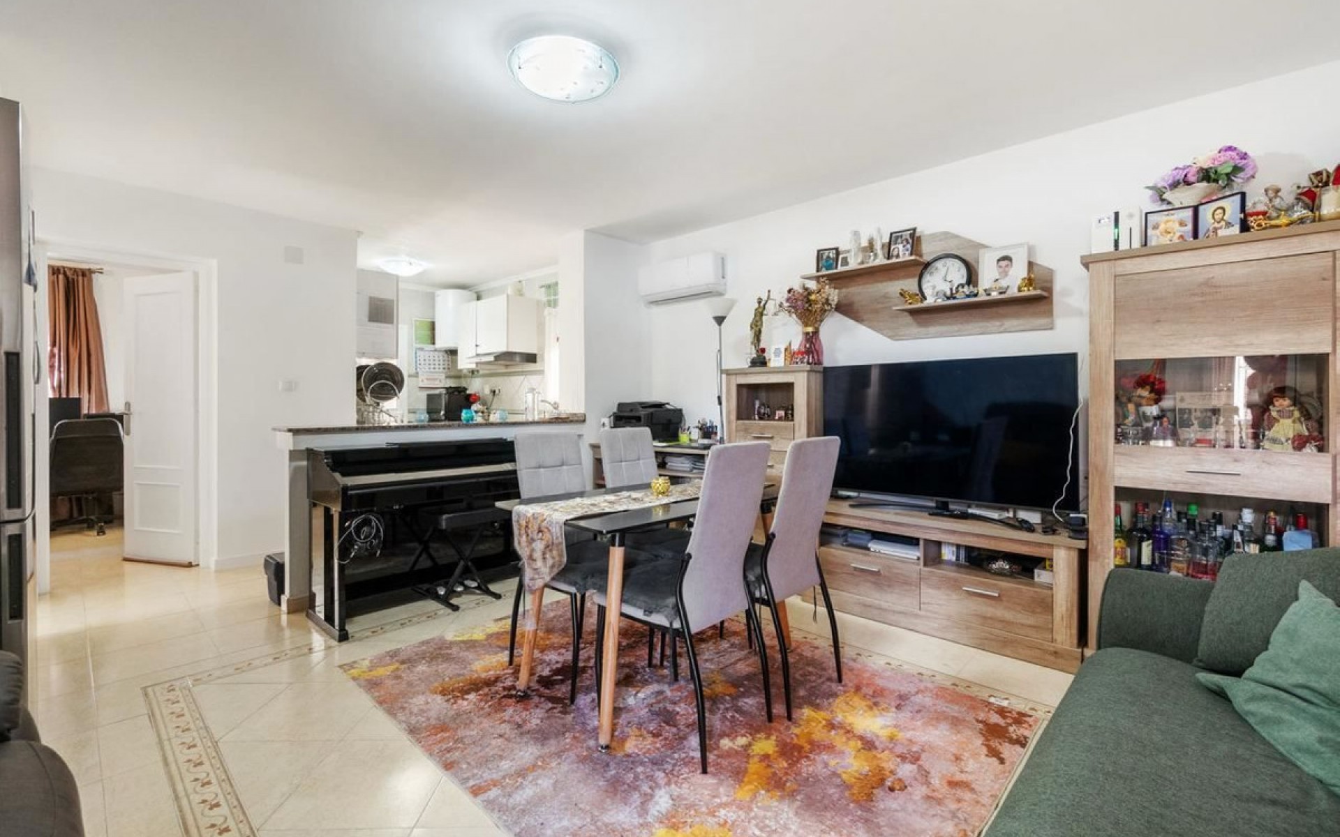 Resale - Villa - Villamartin