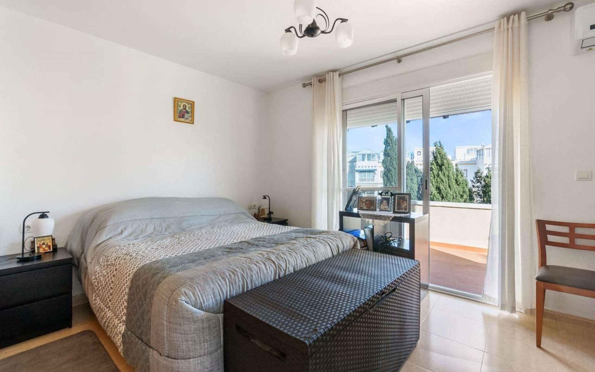 Resale - Villa - Villamartin