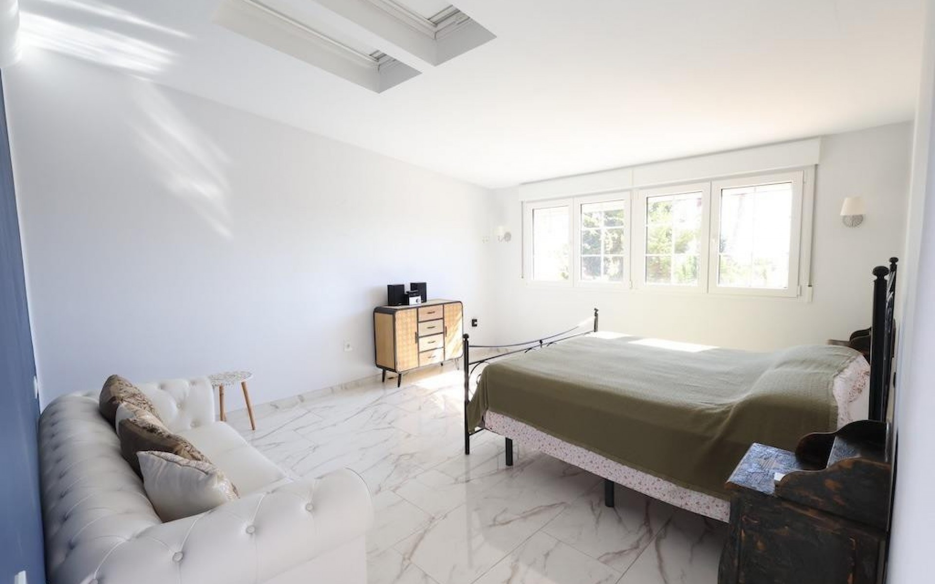 Resale - Villa - Villamartin