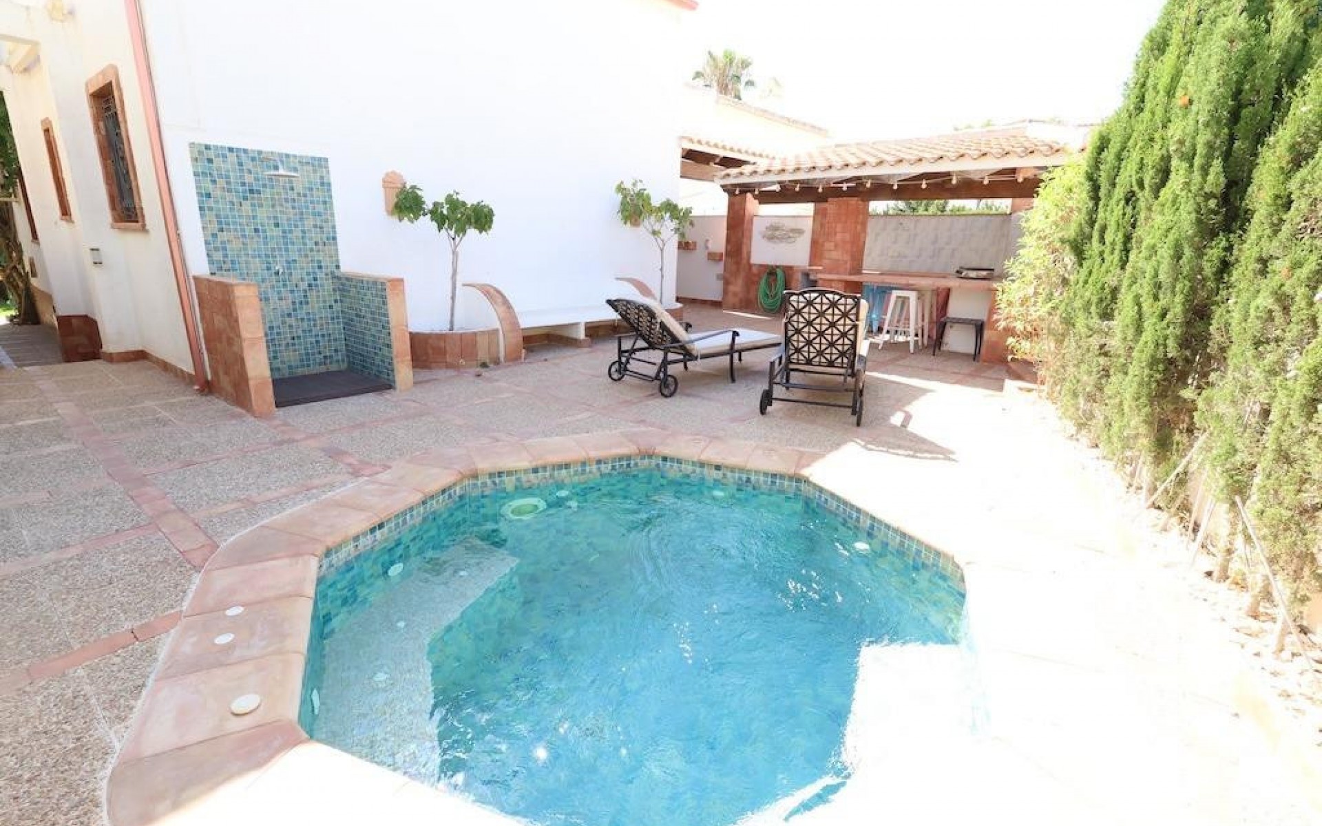 Resale - Villa - Villamartin