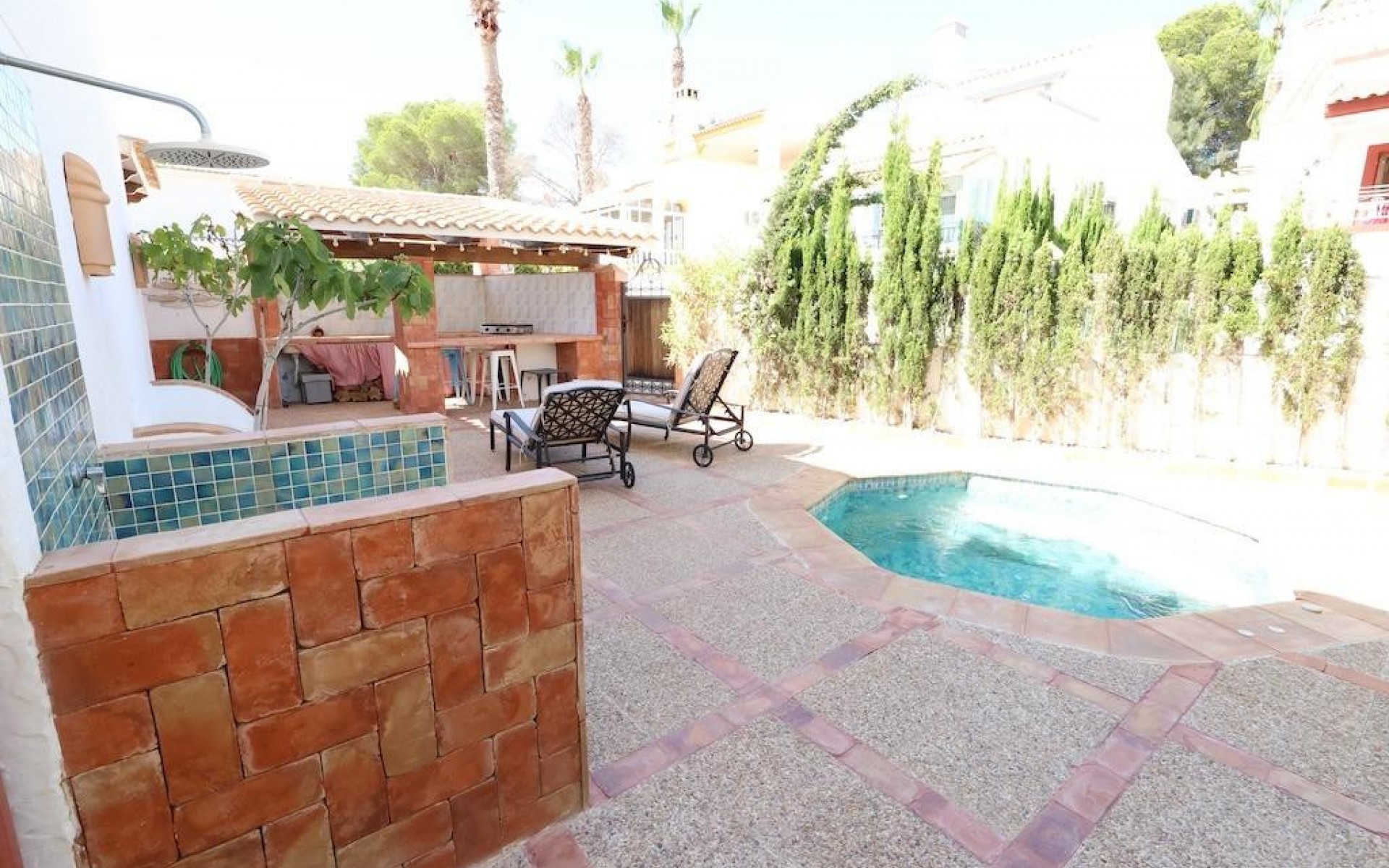 Resale - Villa - Villamartin