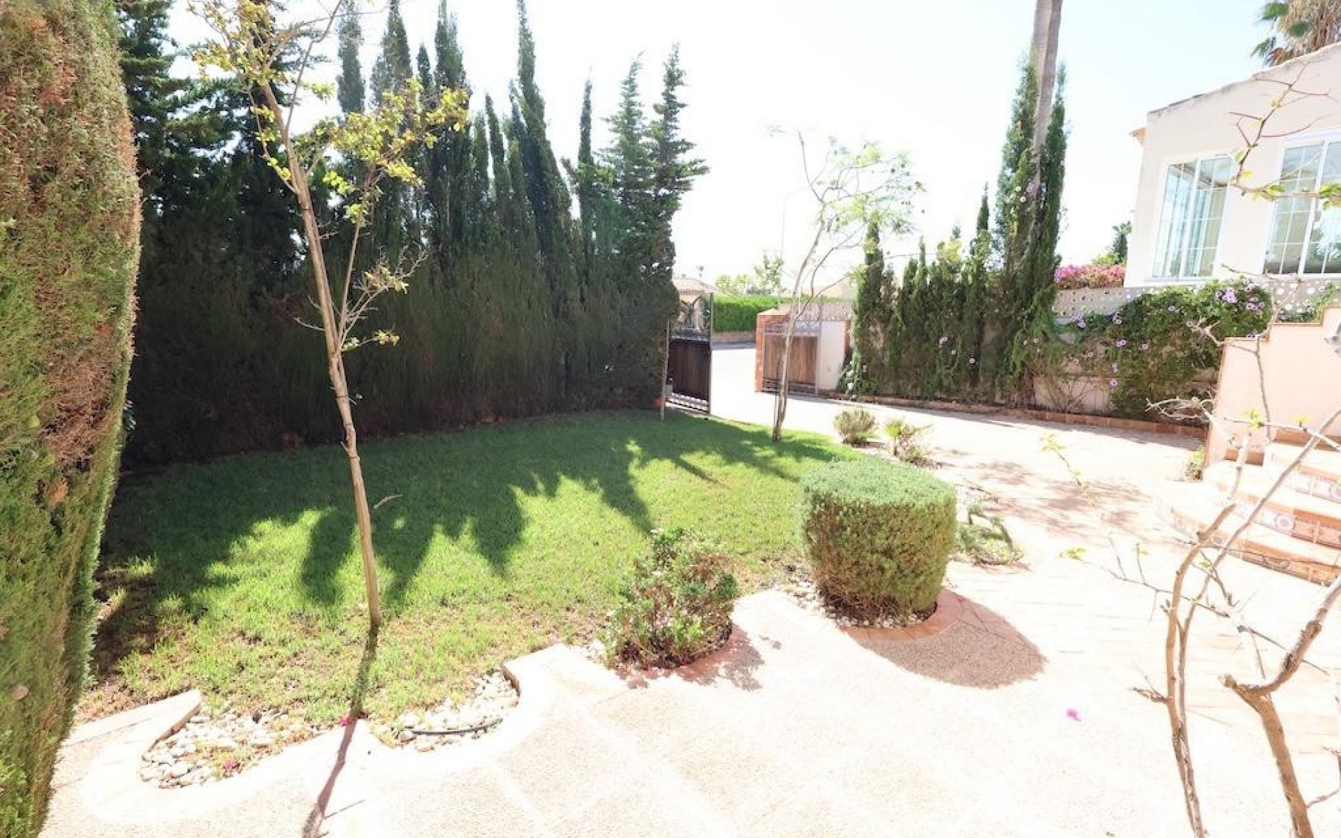 Resale - Villa - Villamartin