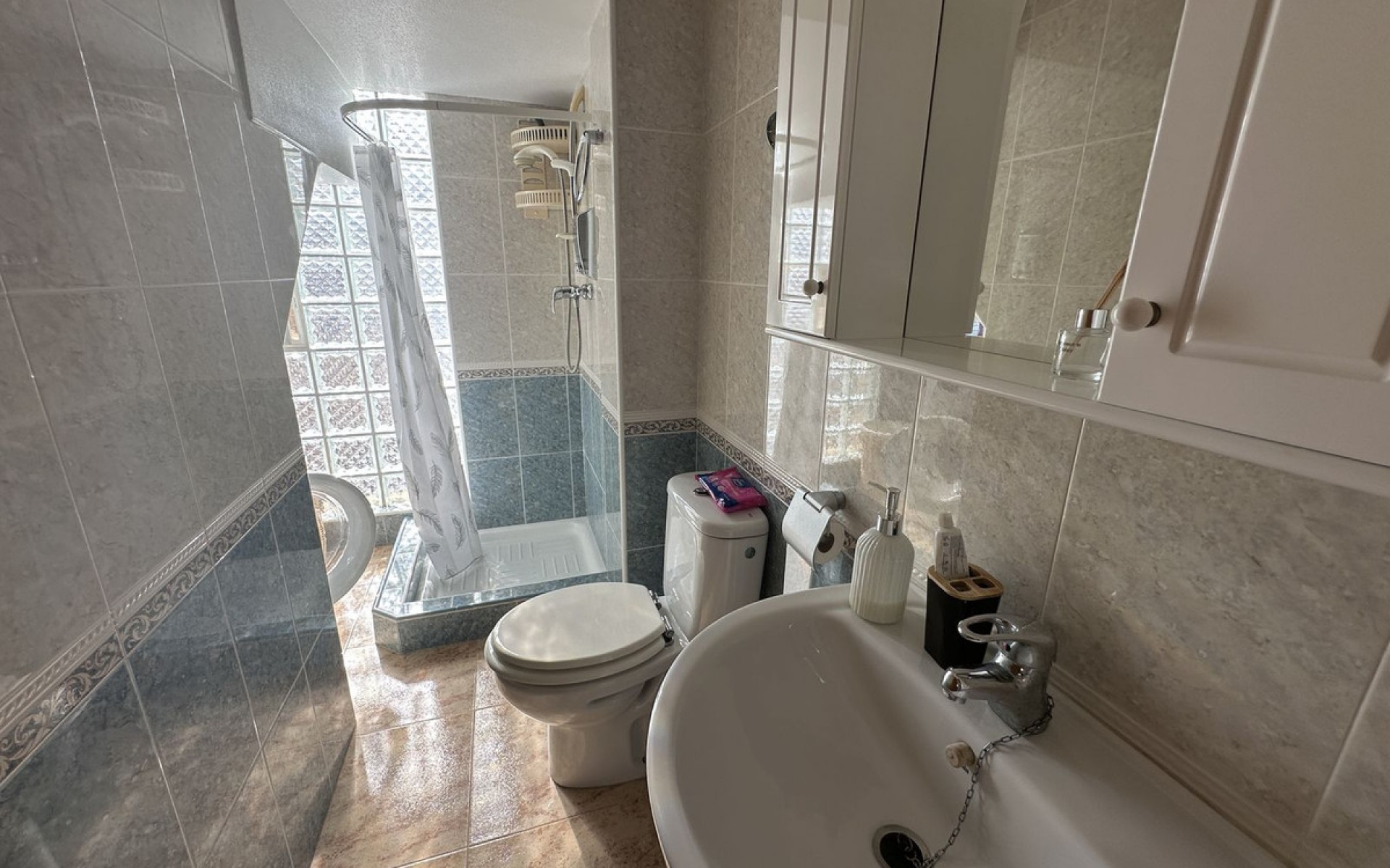 Resale - Villa - Villamartin