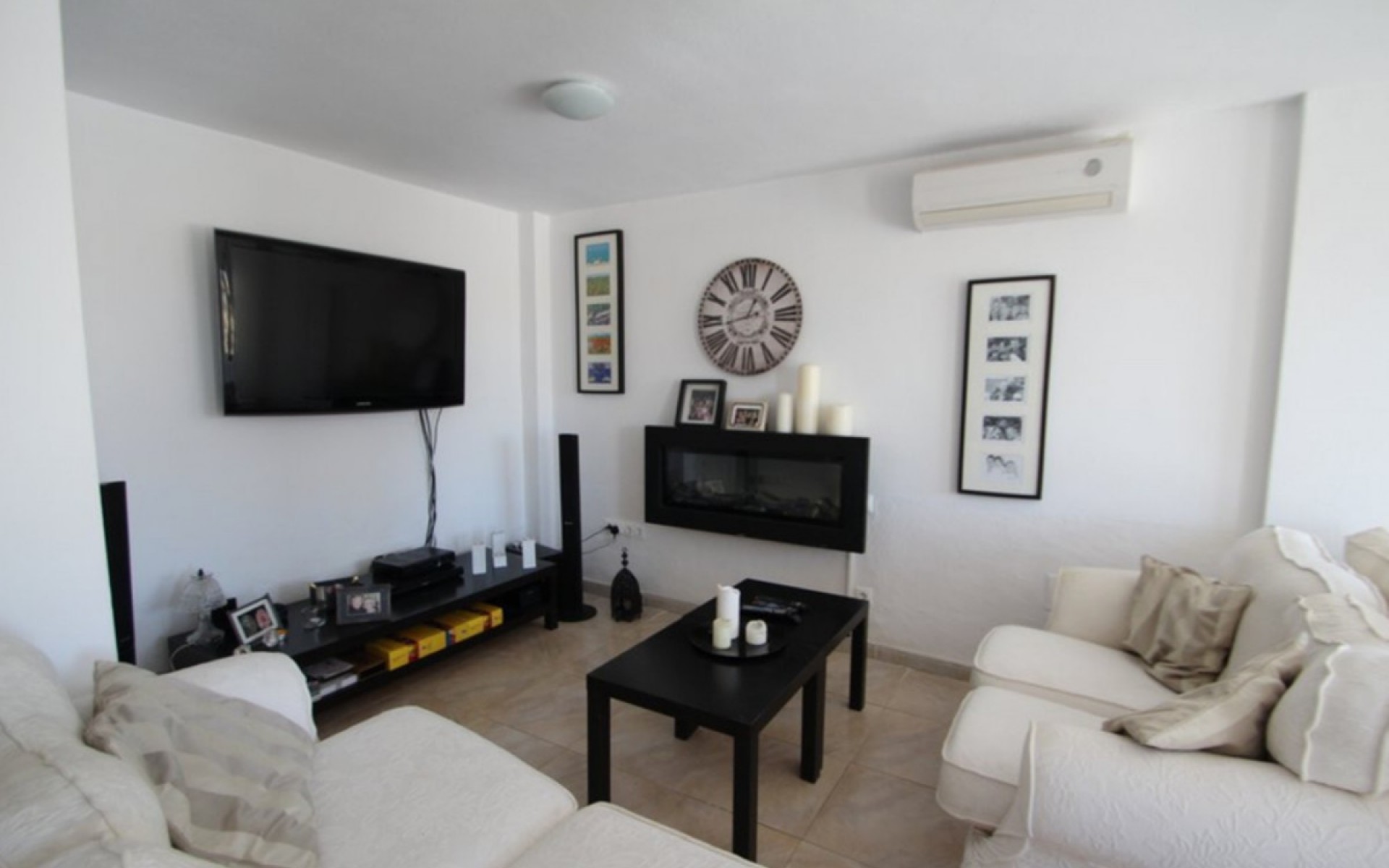 Resale - Villa - Villamartin