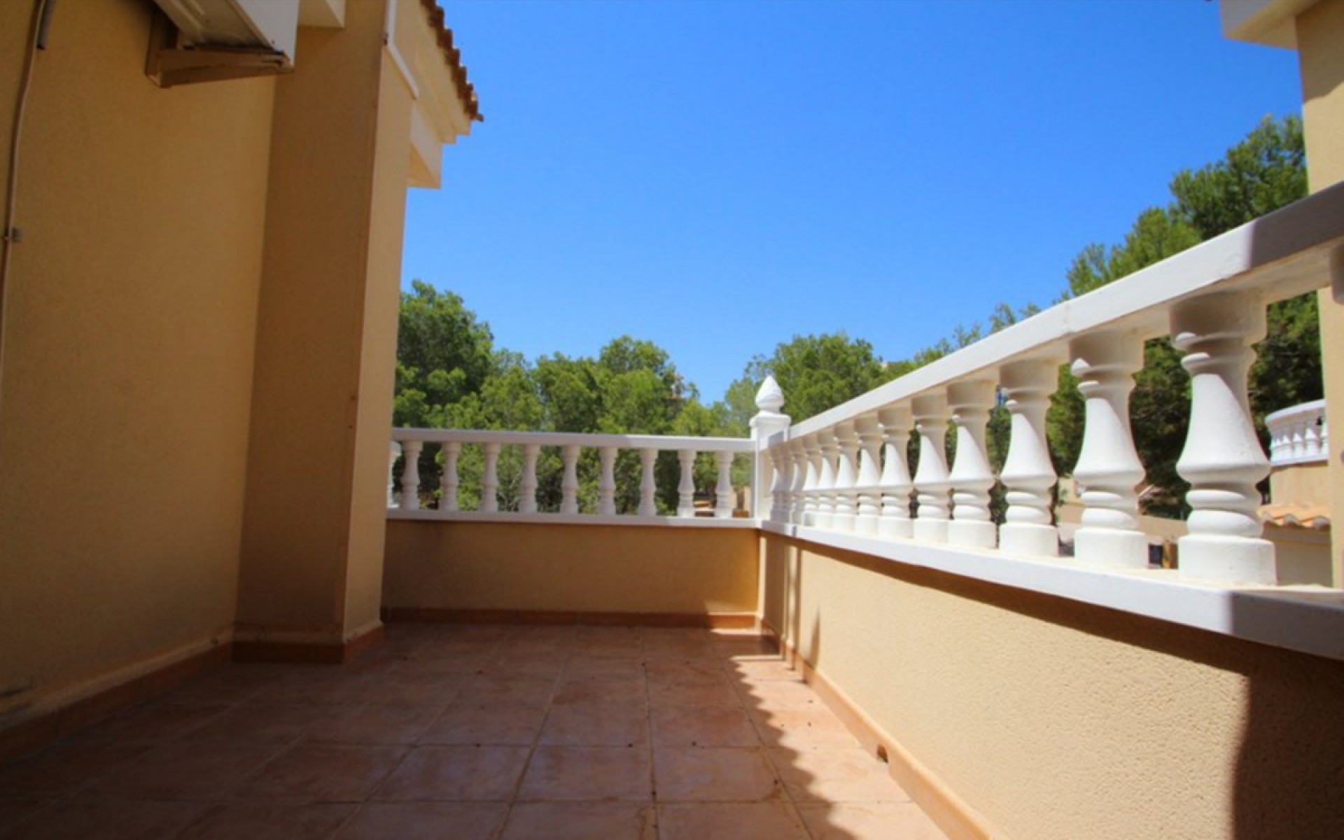 Resale - Villa - Villamartin