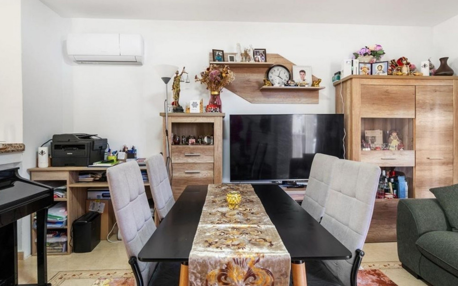 Resale - Villa - Villamartin