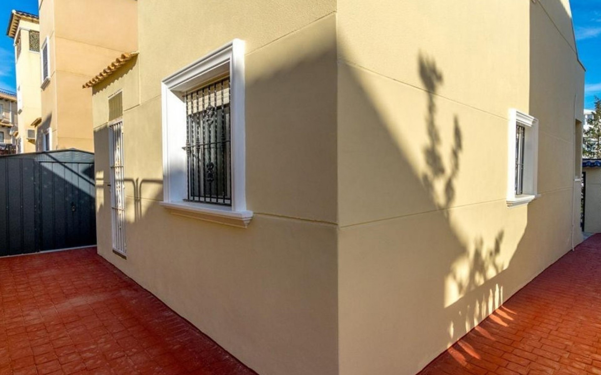 Resale - Villa - Villamartin
