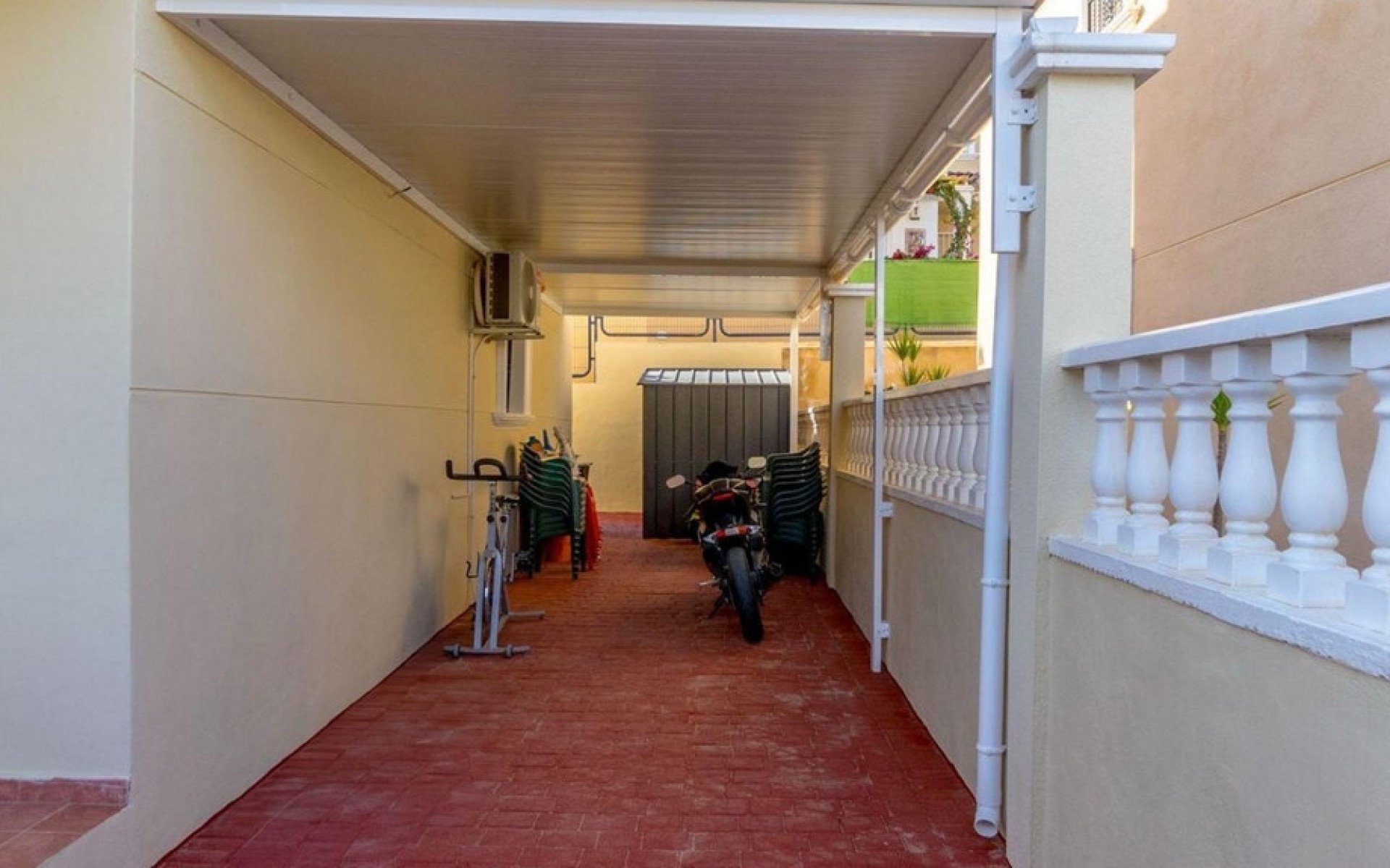 Resale - Villa - Villamartin