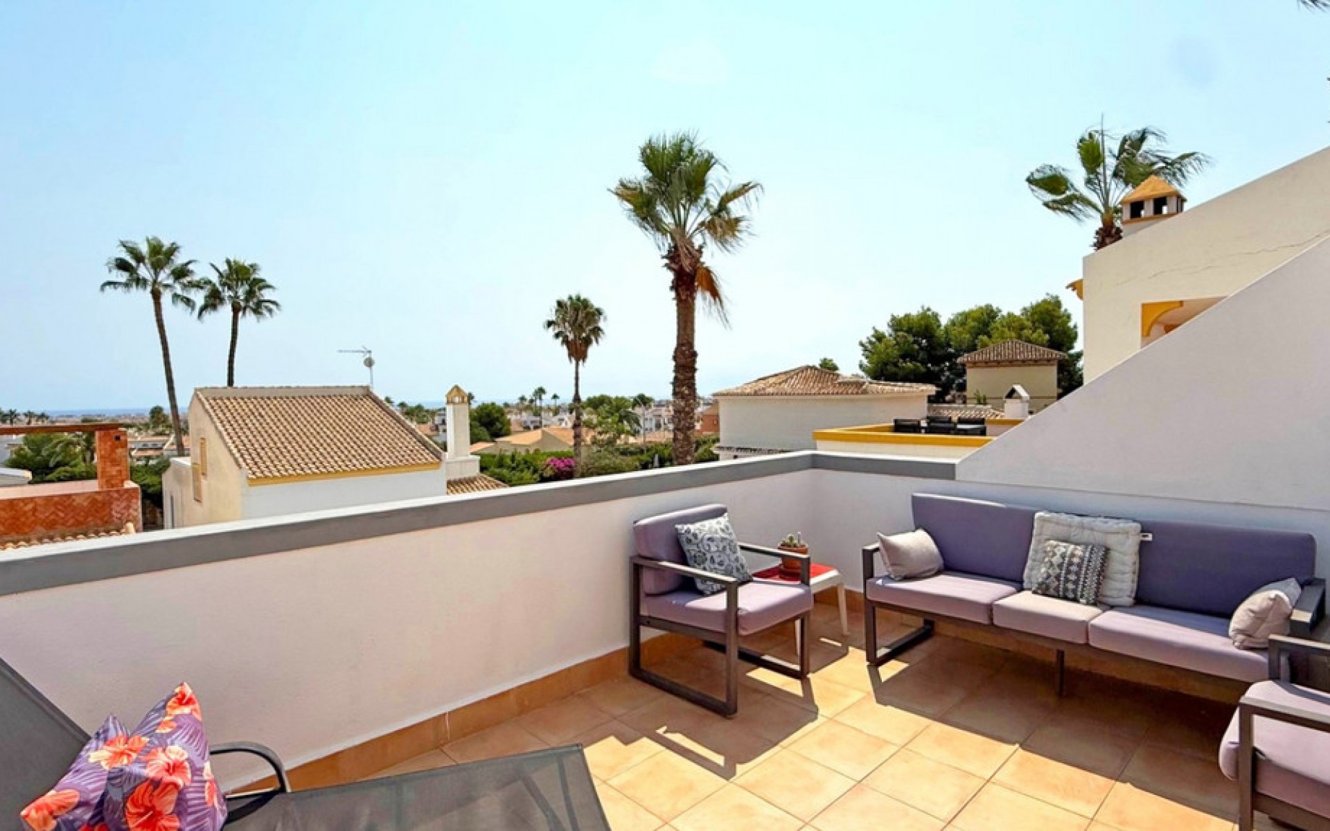 Resale - Villa - Villamartin