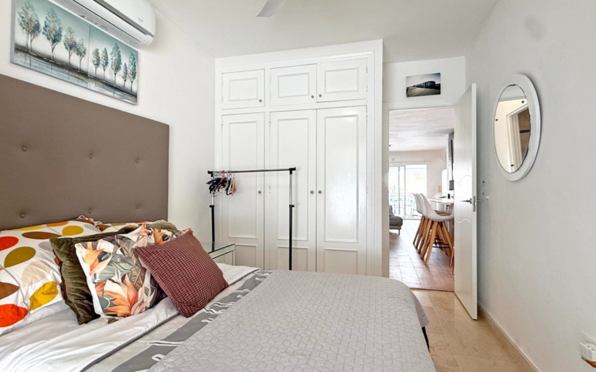 Resale - Villa - Villamartin