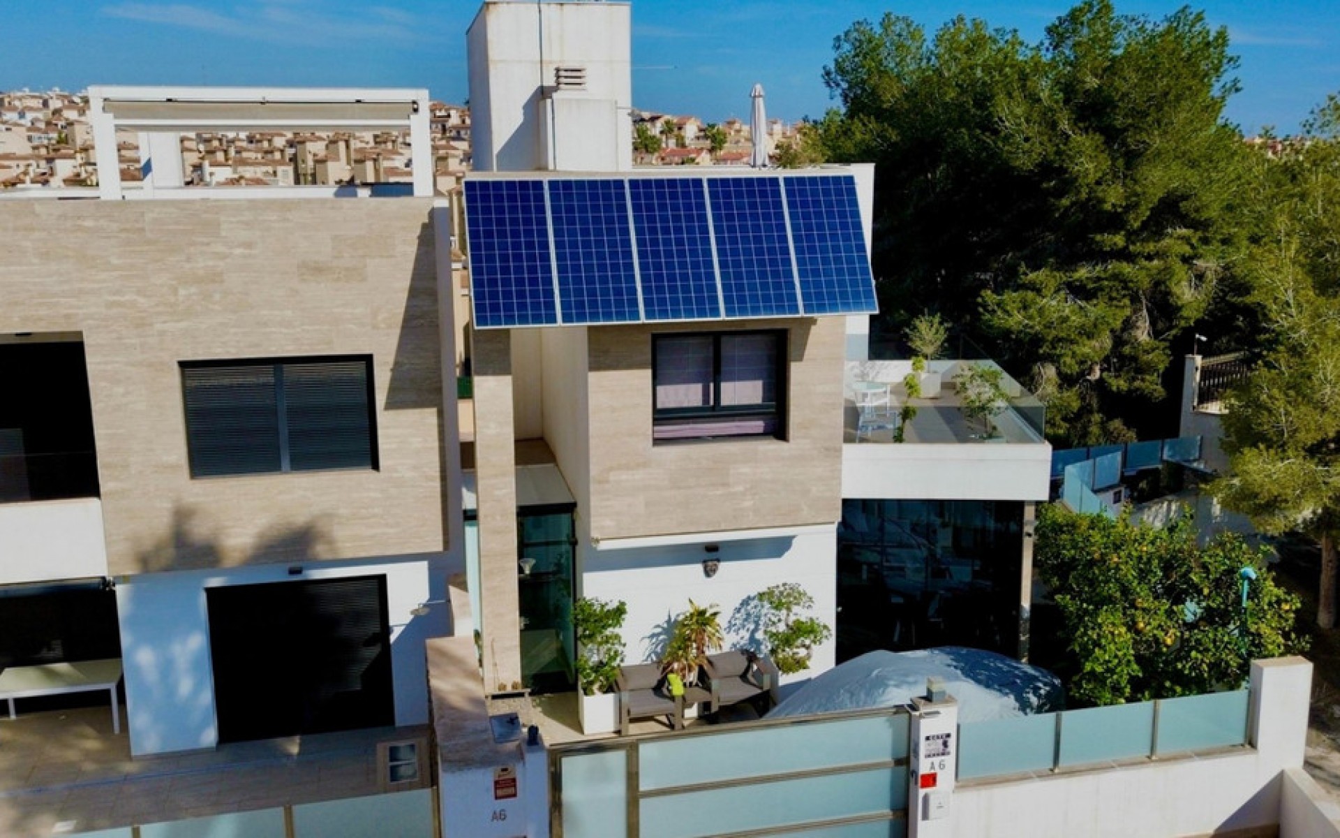 Resale - Villa - Villamartin