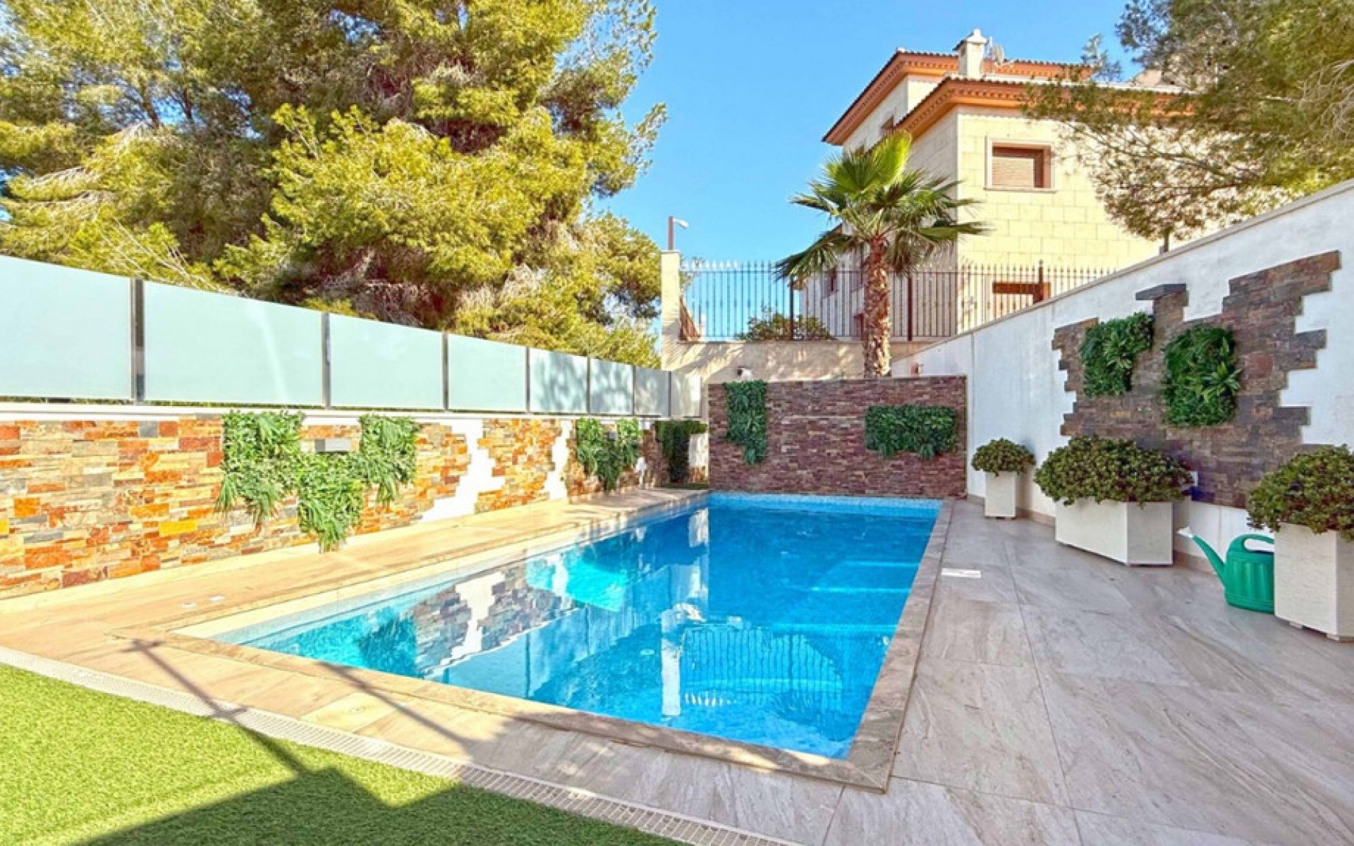 Resale - Villa - Villamartin
