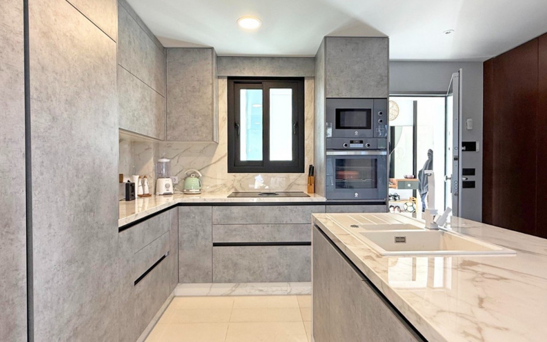 Resale - Villa - Villamartin