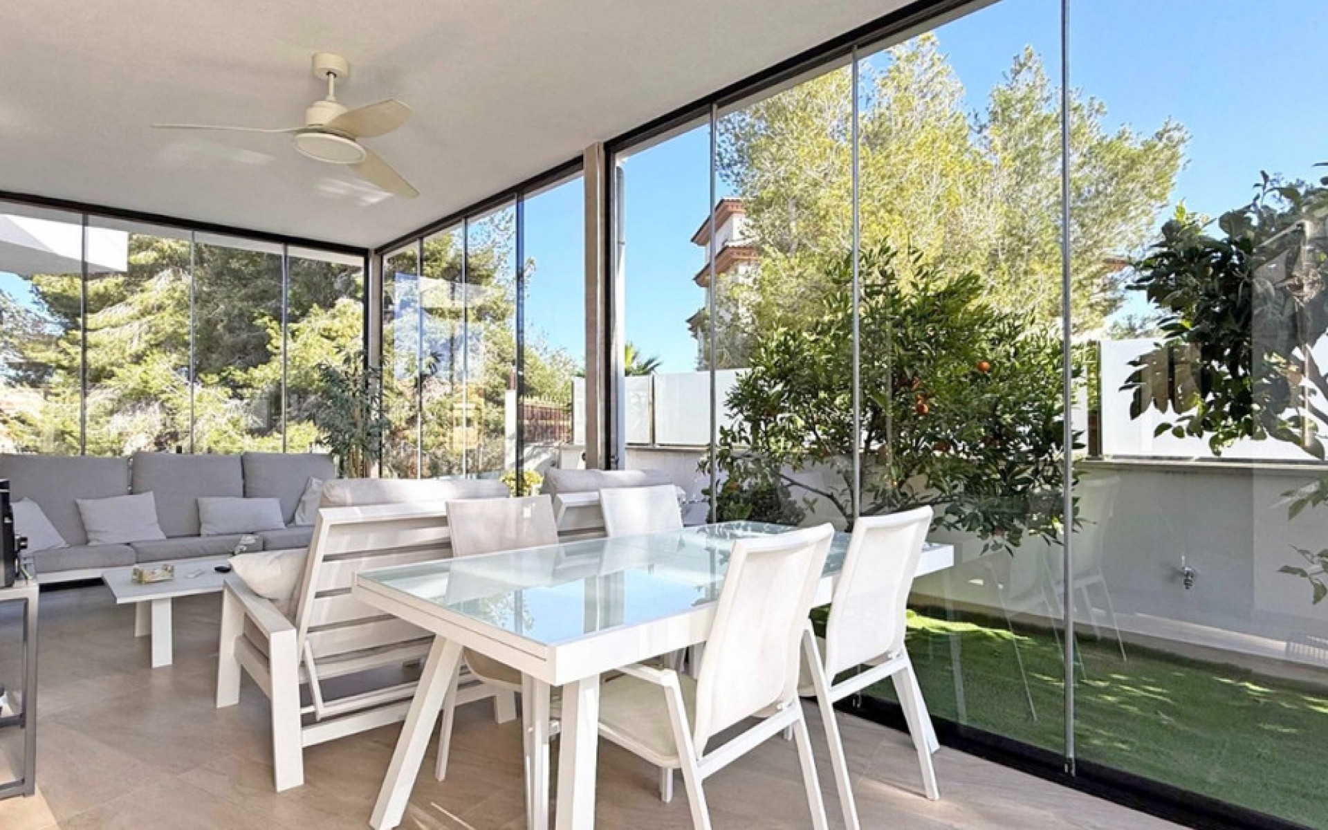 Resale - Villa - Villamartin