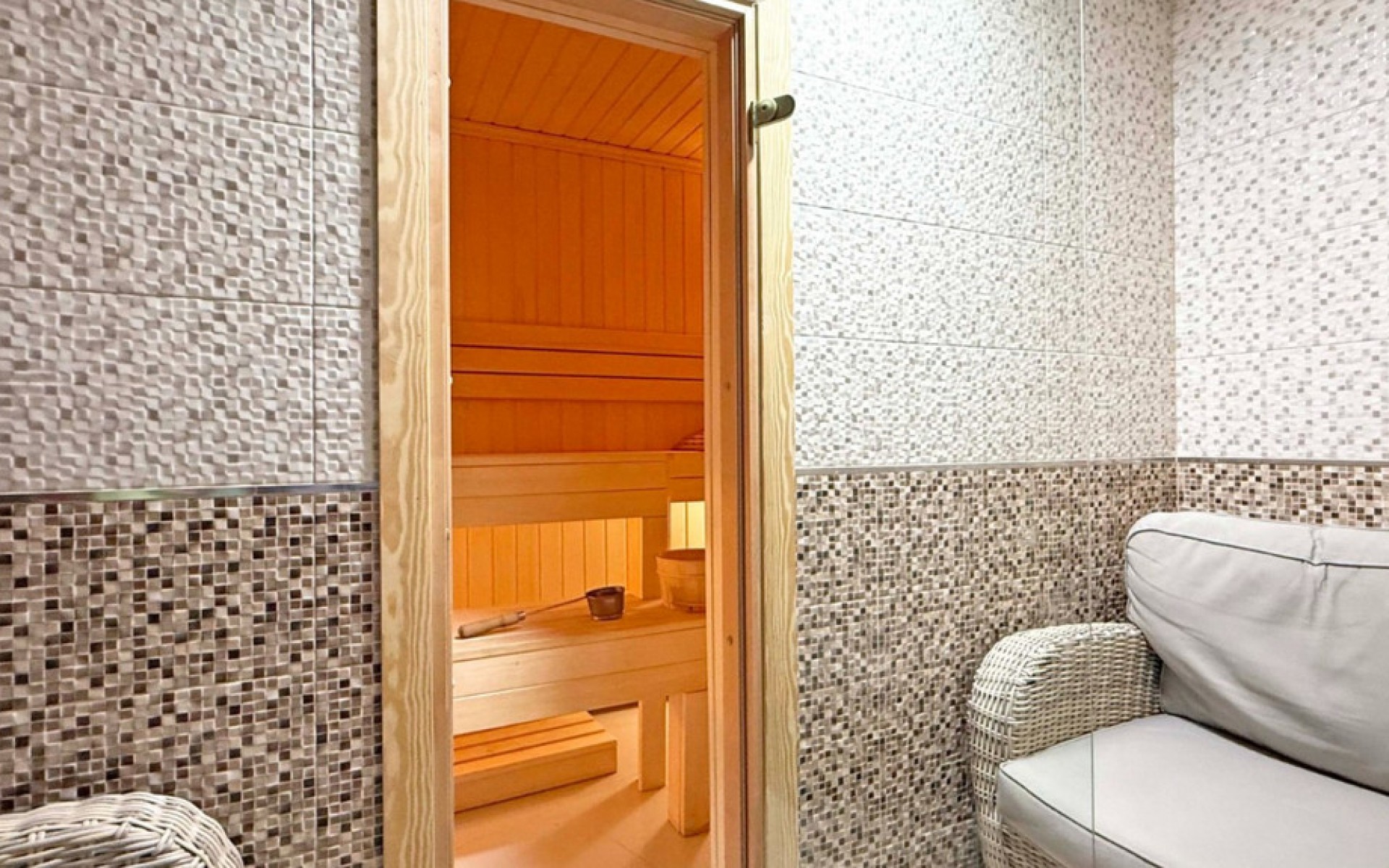 Resale - Villa - Villamartin