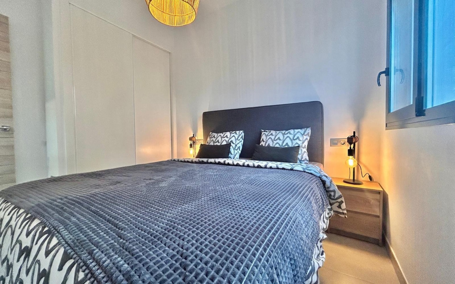 Resale - Villa - Villamartin