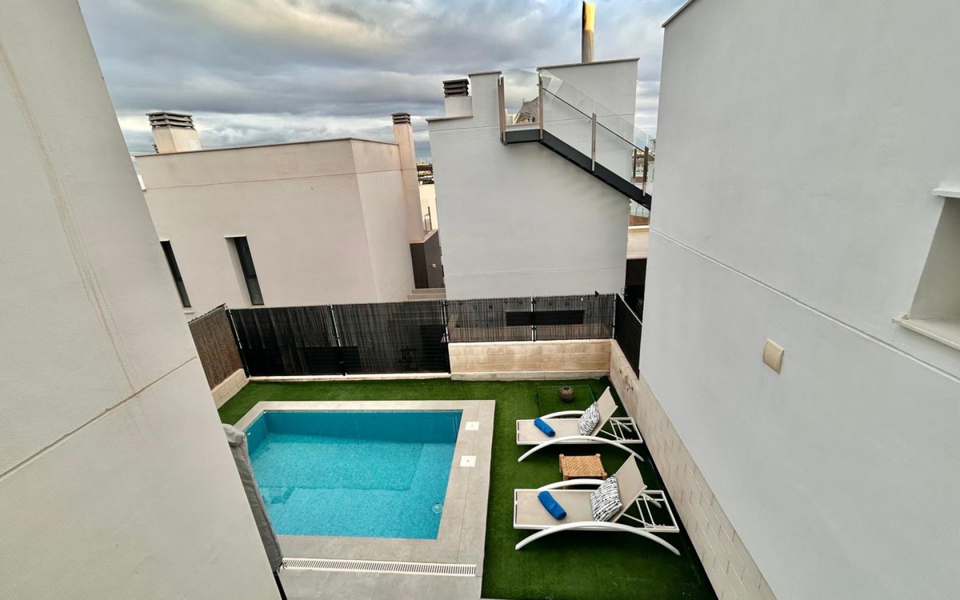 Resale - Villa - Villamartin