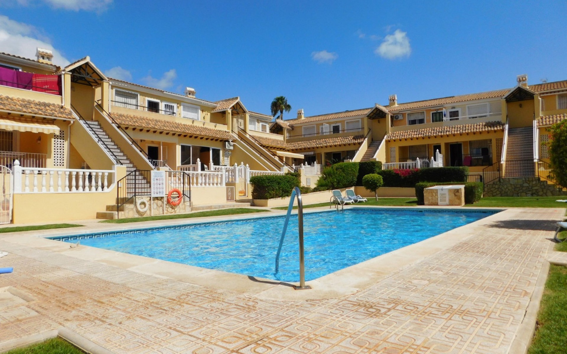 Resale - Villa - Villamartin