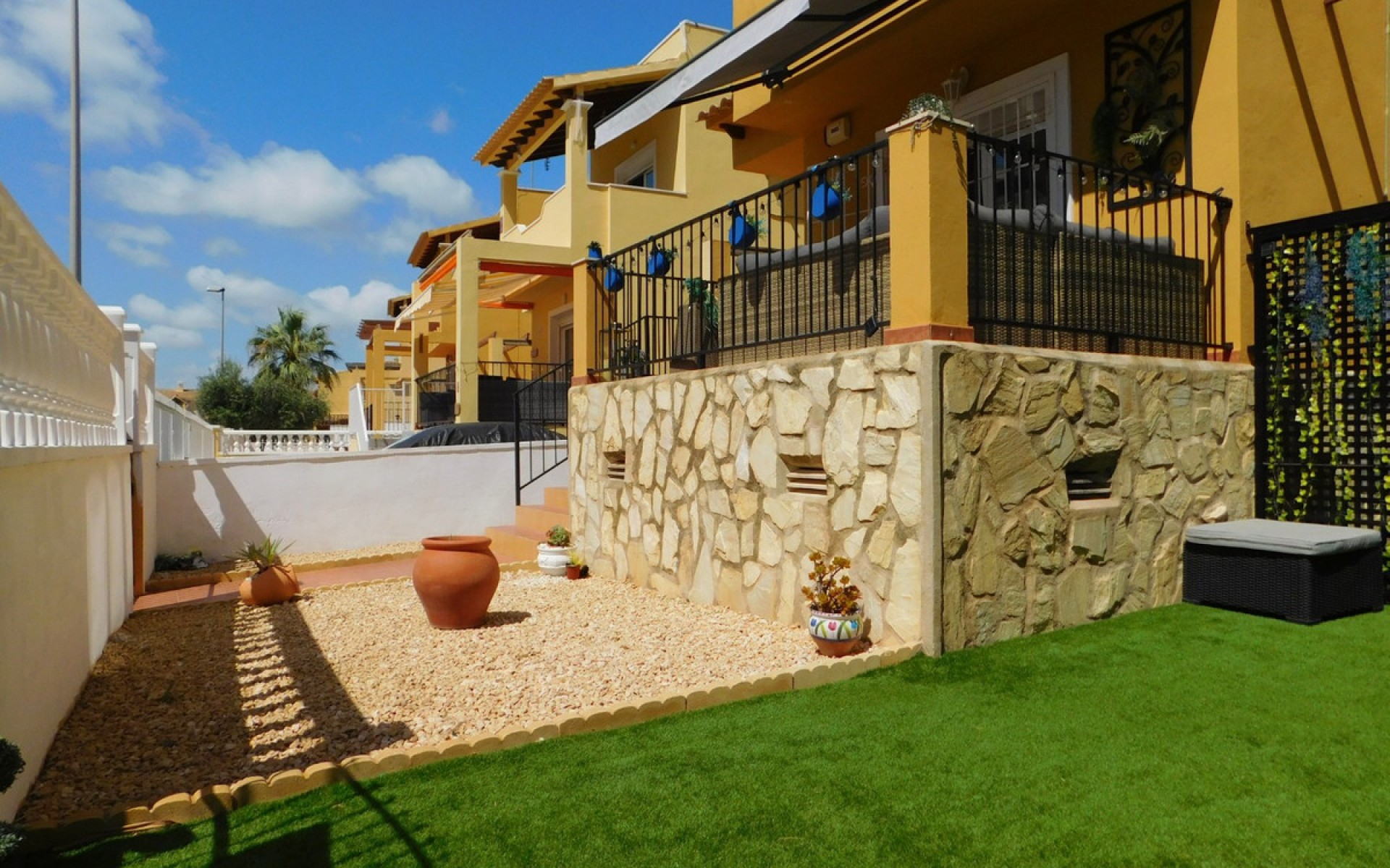 Resale - Villa - Villamartin