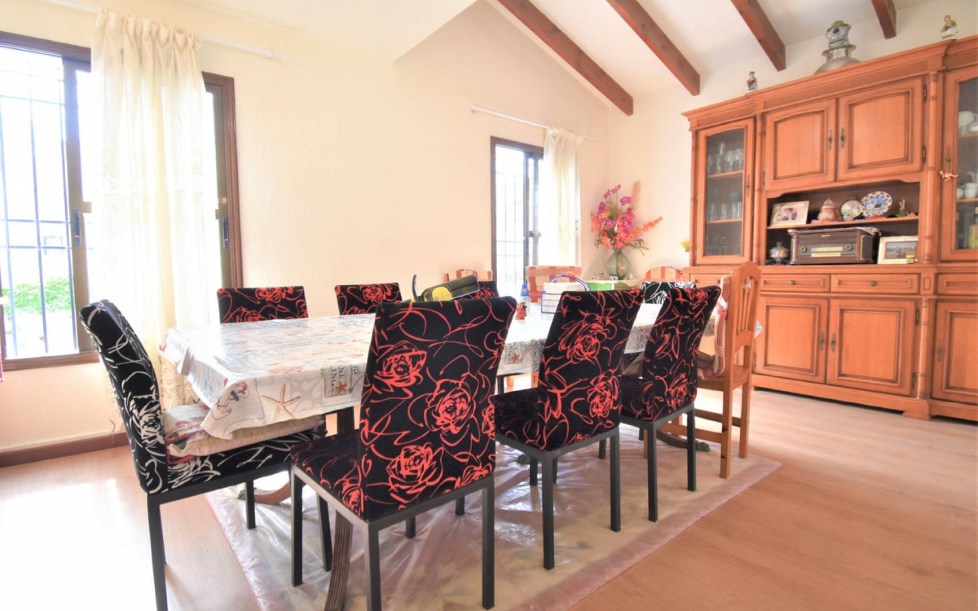Resale - Villa - Villamartin