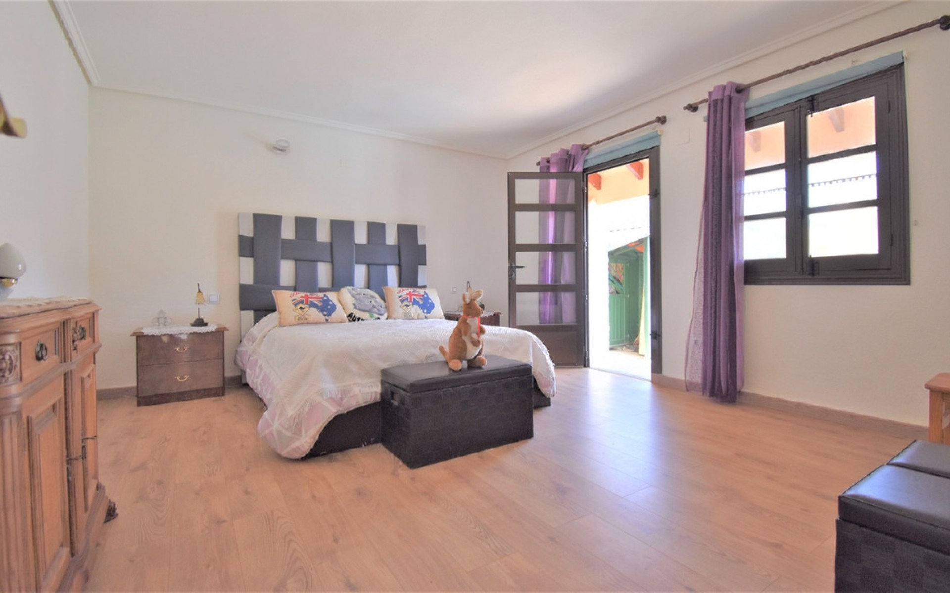 Resale - Villa - Villamartin