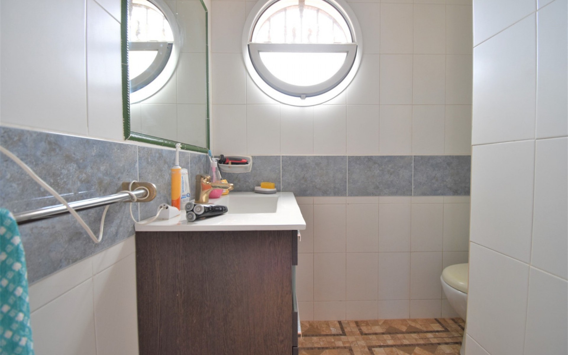 Resale - Villa - Villamartin