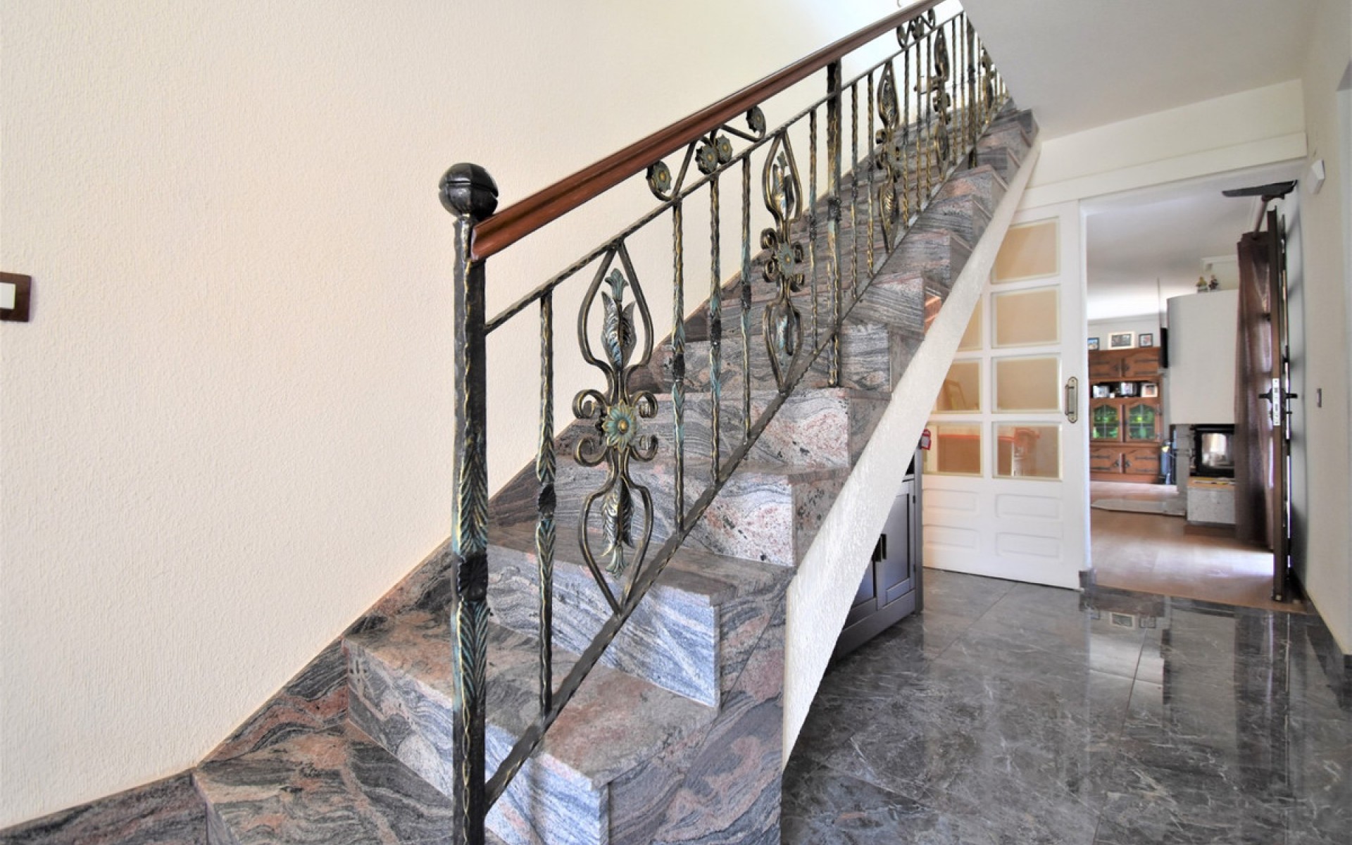 Resale - Villa - Villamartin