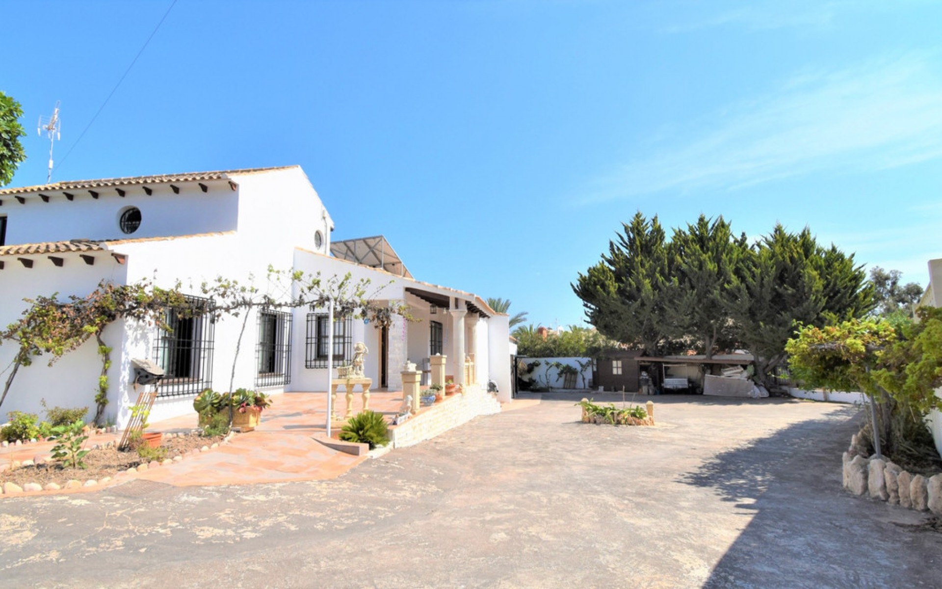 Resale - Villa - Villamartin