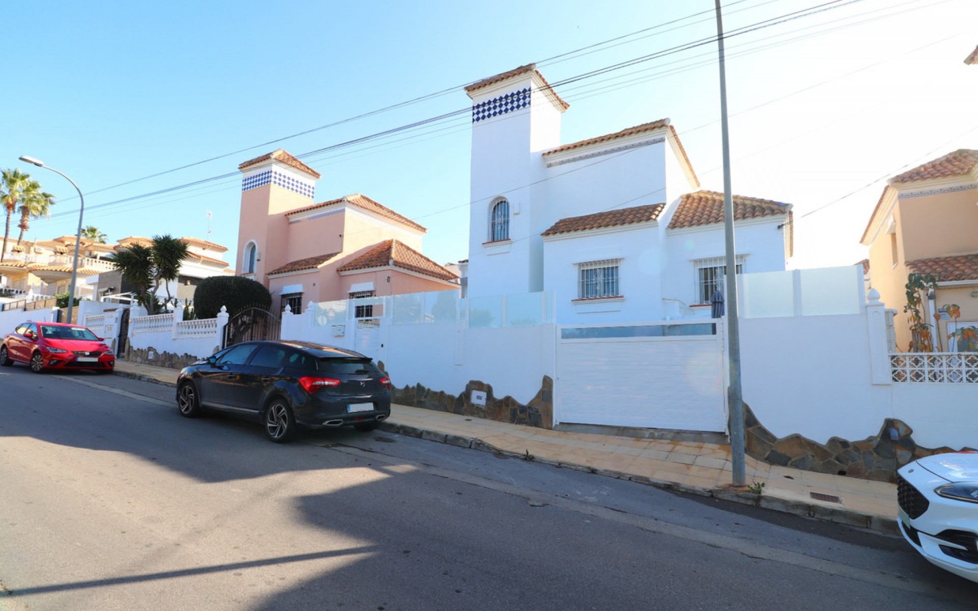 Resale - Villa - Villamartin