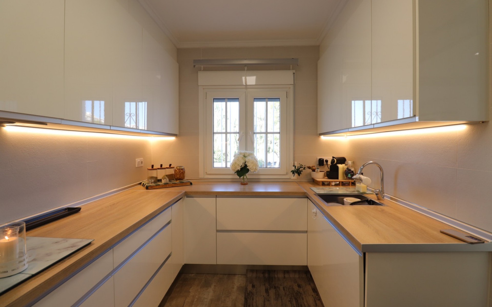 Resale - Villa - Villamartin