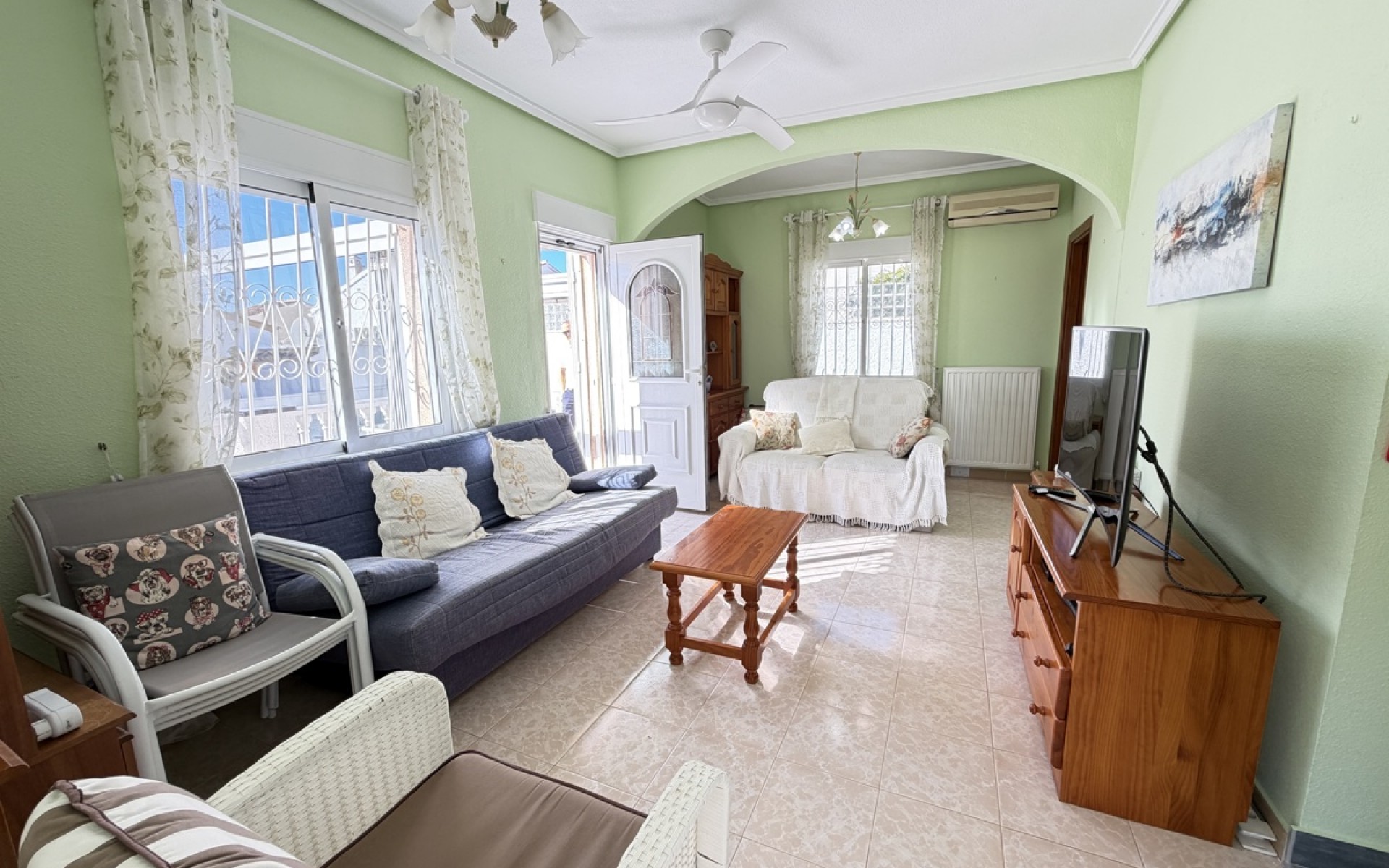 Resale - Villa - Villamartin