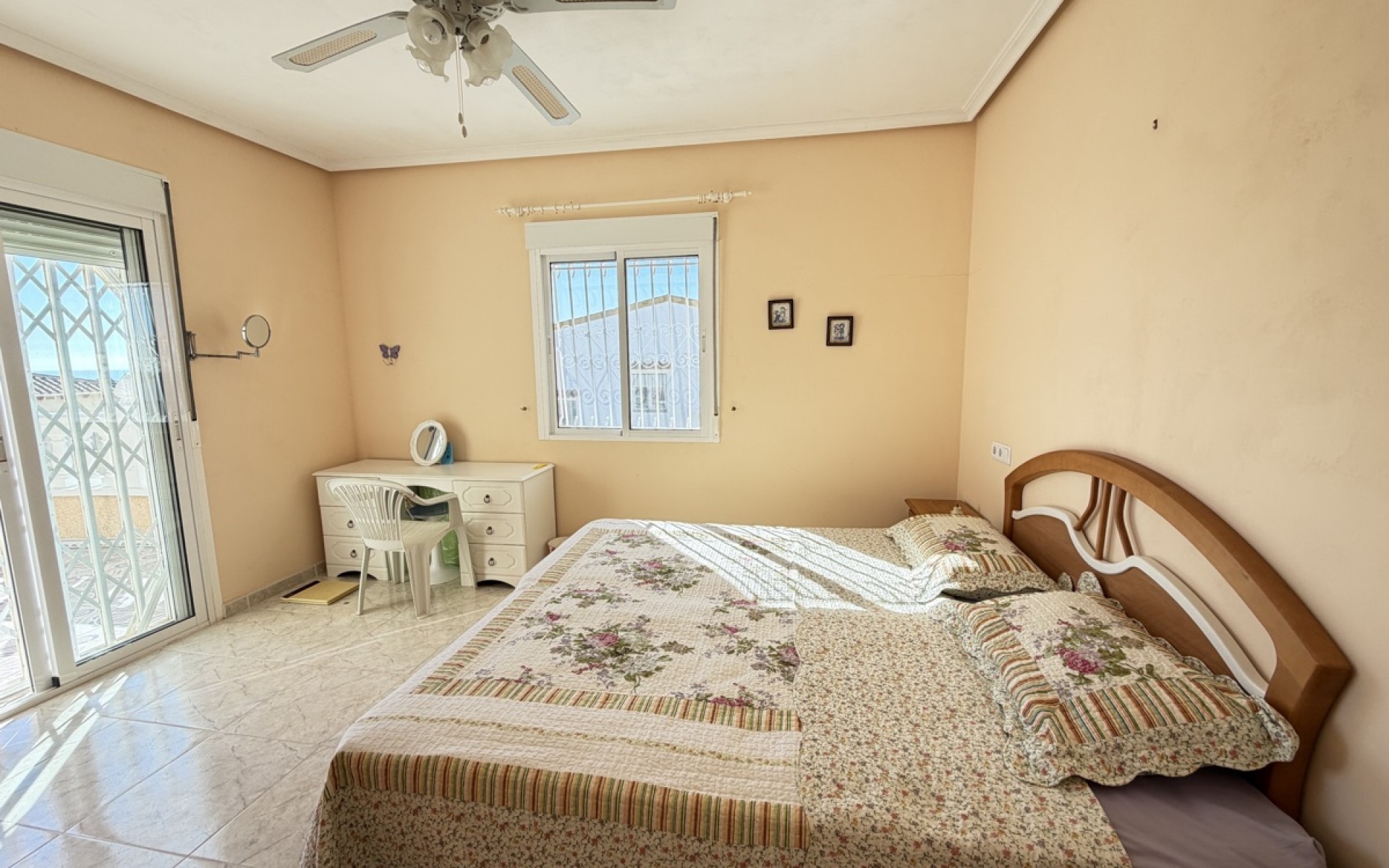 Resale - Villa - Villamartin