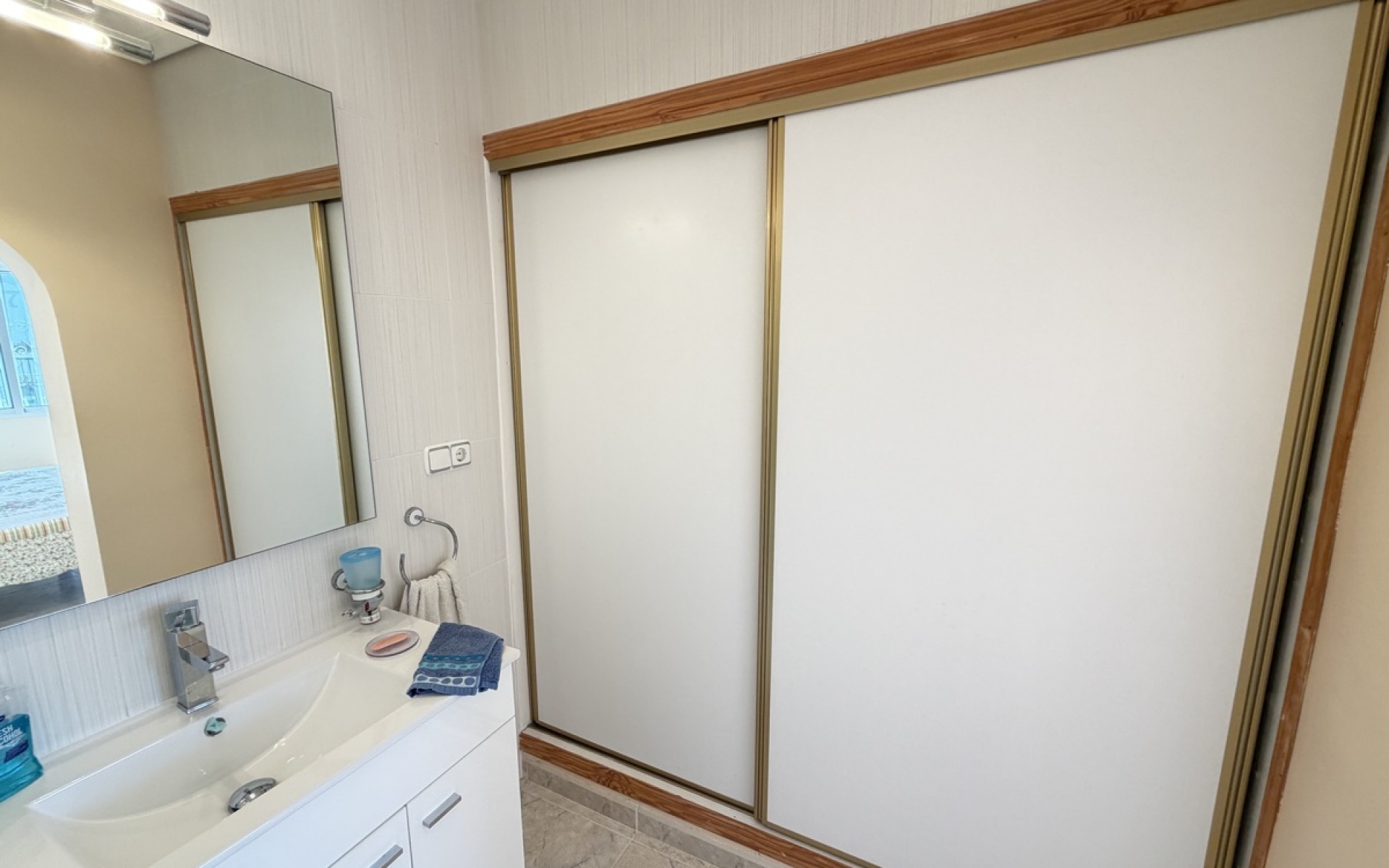 Resale - Villa - Villamartin