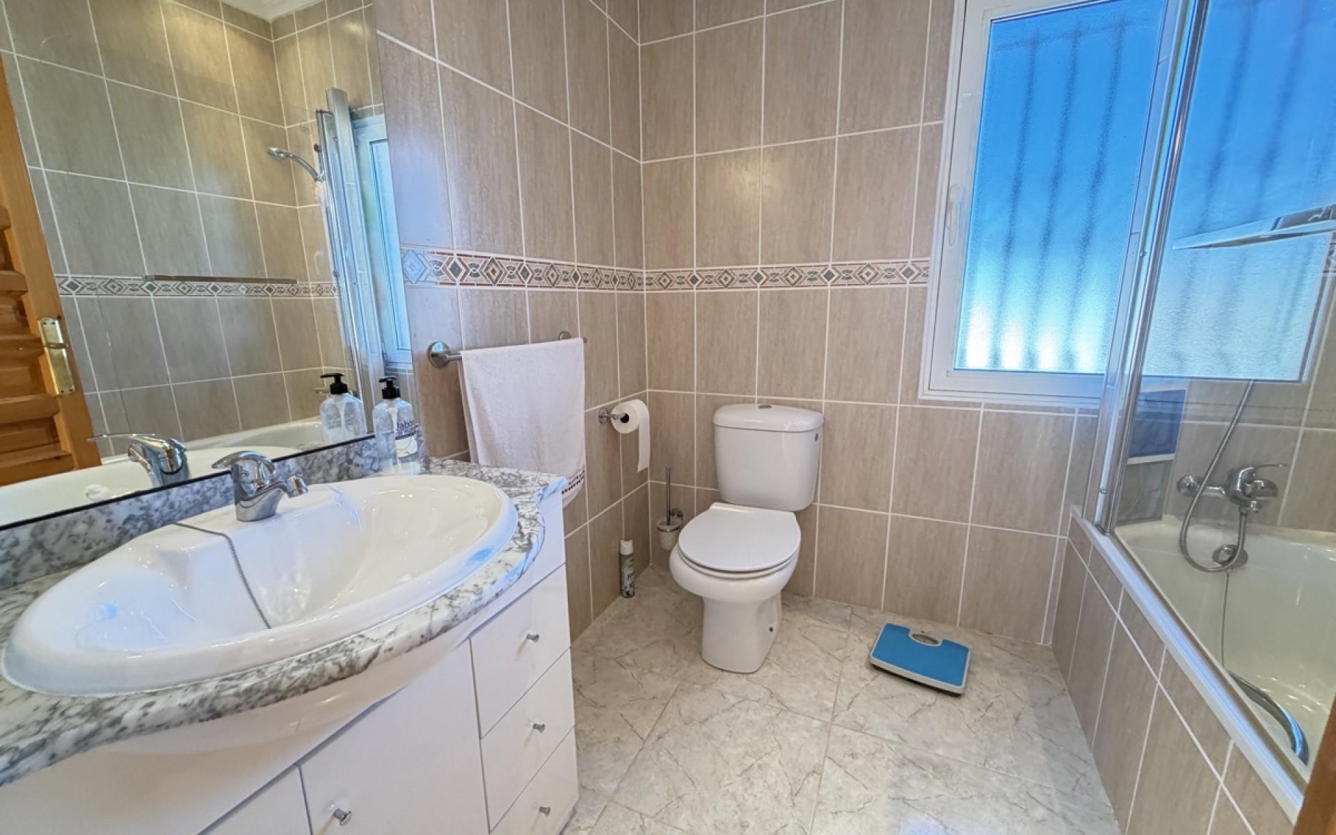 Resale - Villa - Villamartin