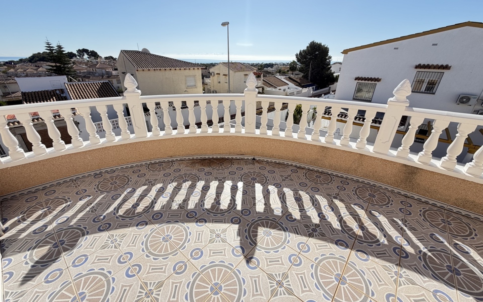 Resale - Villa - Villamartin