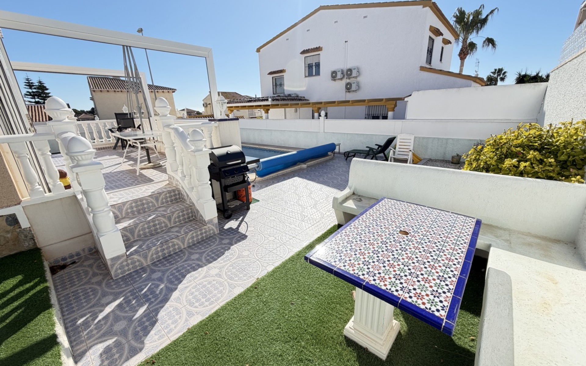 Resale - Villa - Villamartin