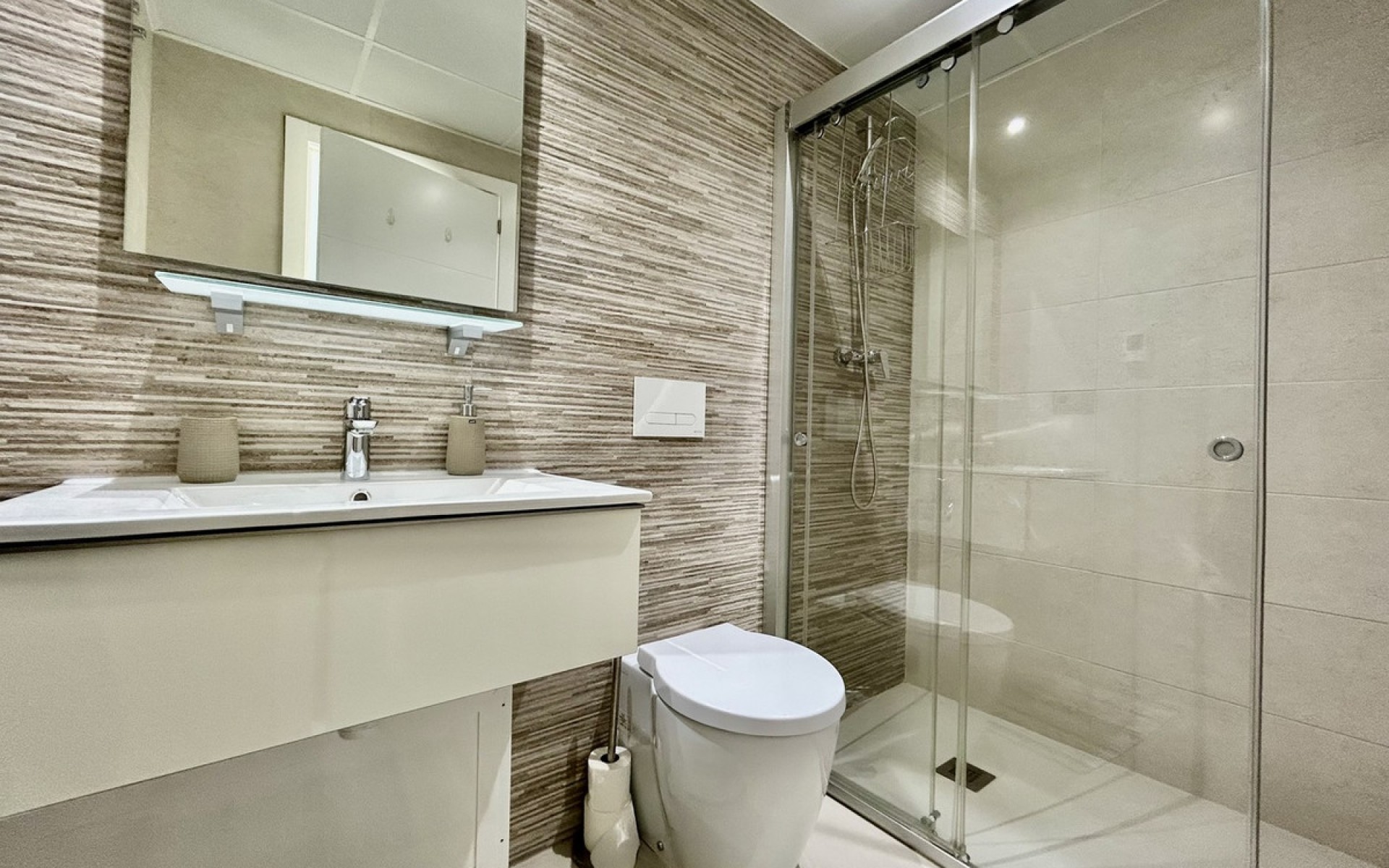 Resale - Villa - Villamartin